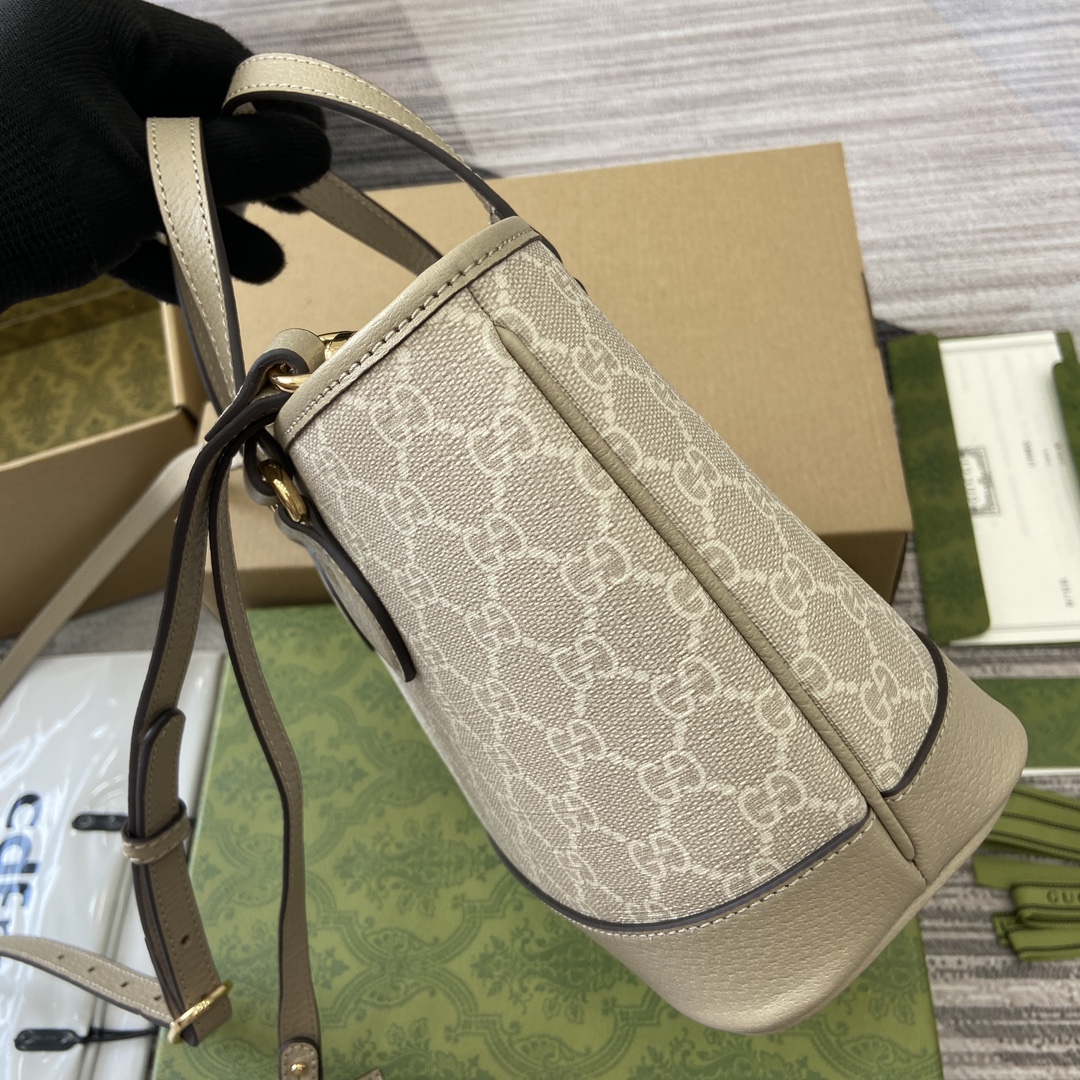 一番安い gucci トート バッグ偽物 ハンドバッグ 本革 レザー 811716 花柄 上質 ホワイト_3