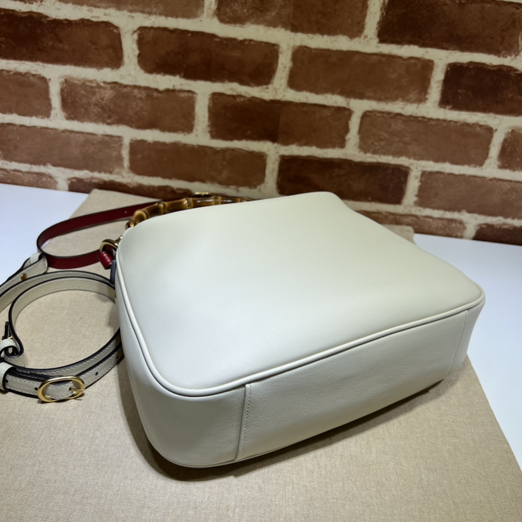 期間限定品 gucci カバン偽物 チェーンバッグ ハンドバッグ 本革 レザー 746124  優雅レディ ホワイト_4
