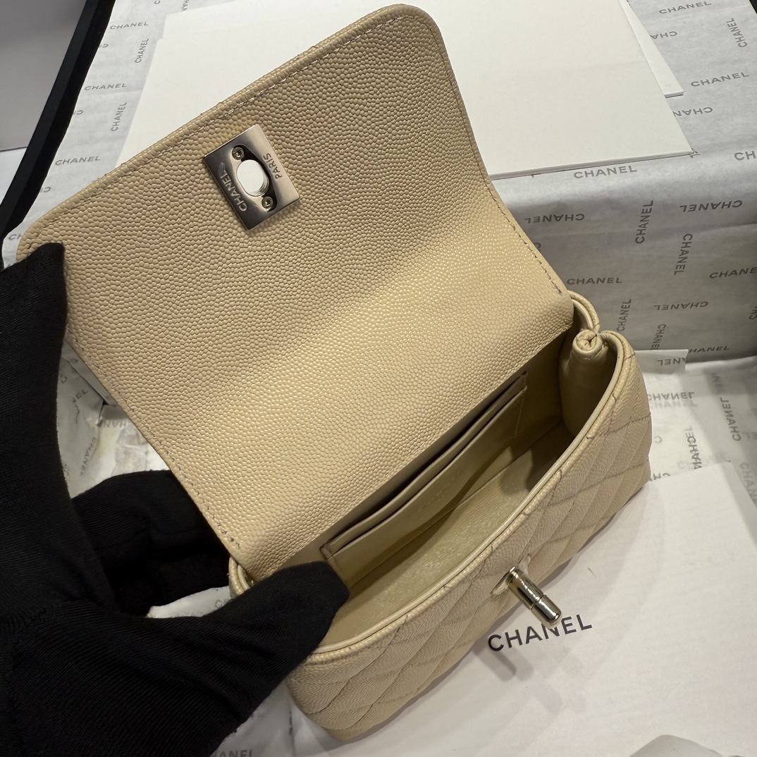 シャネルバッグ 年齢層偽物 チェーンバッグ 斜め掛け ハンドバッグ レザー 優雅 本革 ミニサイズ  イエロー_7