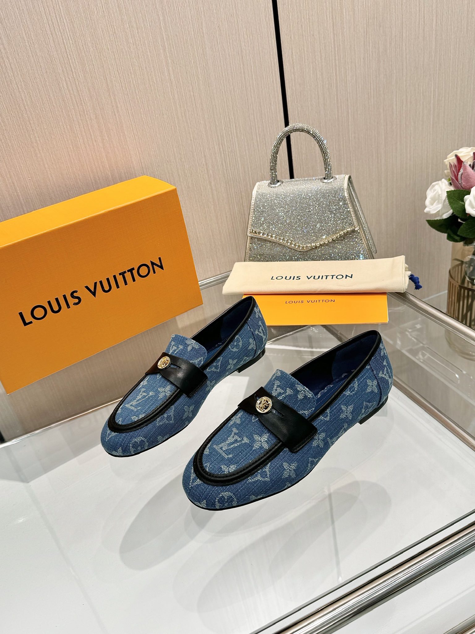 ヴィトン靴レディースＮ級品 モカシン レザー ローファー プリント 本革 あるきやすい ビジネス ブルー_1