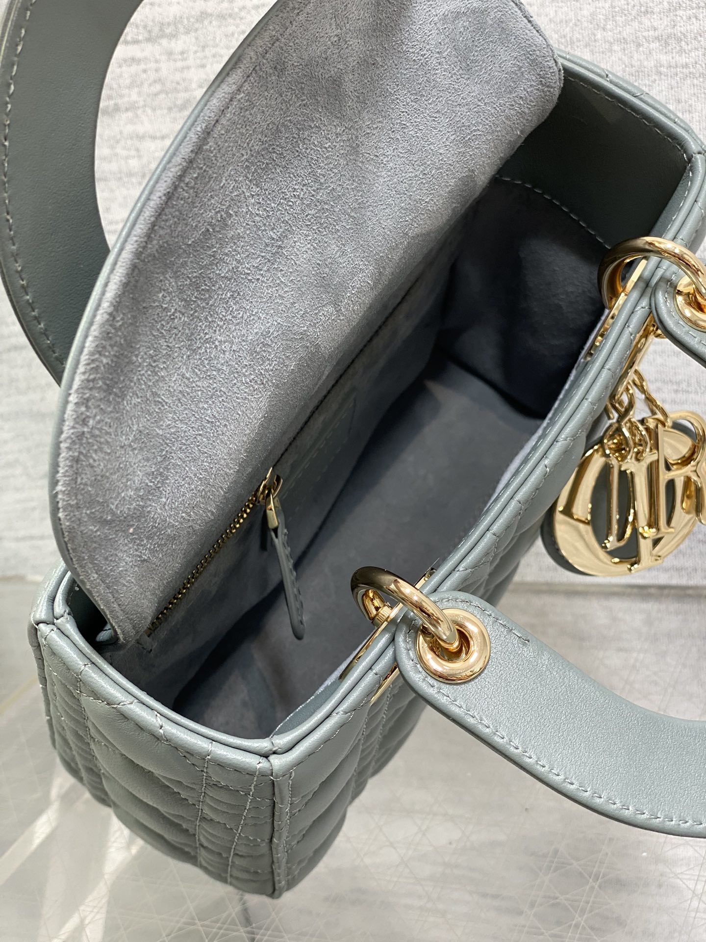 dior バッグ レディース偽物 シンプル 女性バッグ ハンドバッグ 優雅 斜め掛けバッグ 青春風 ブルー_6