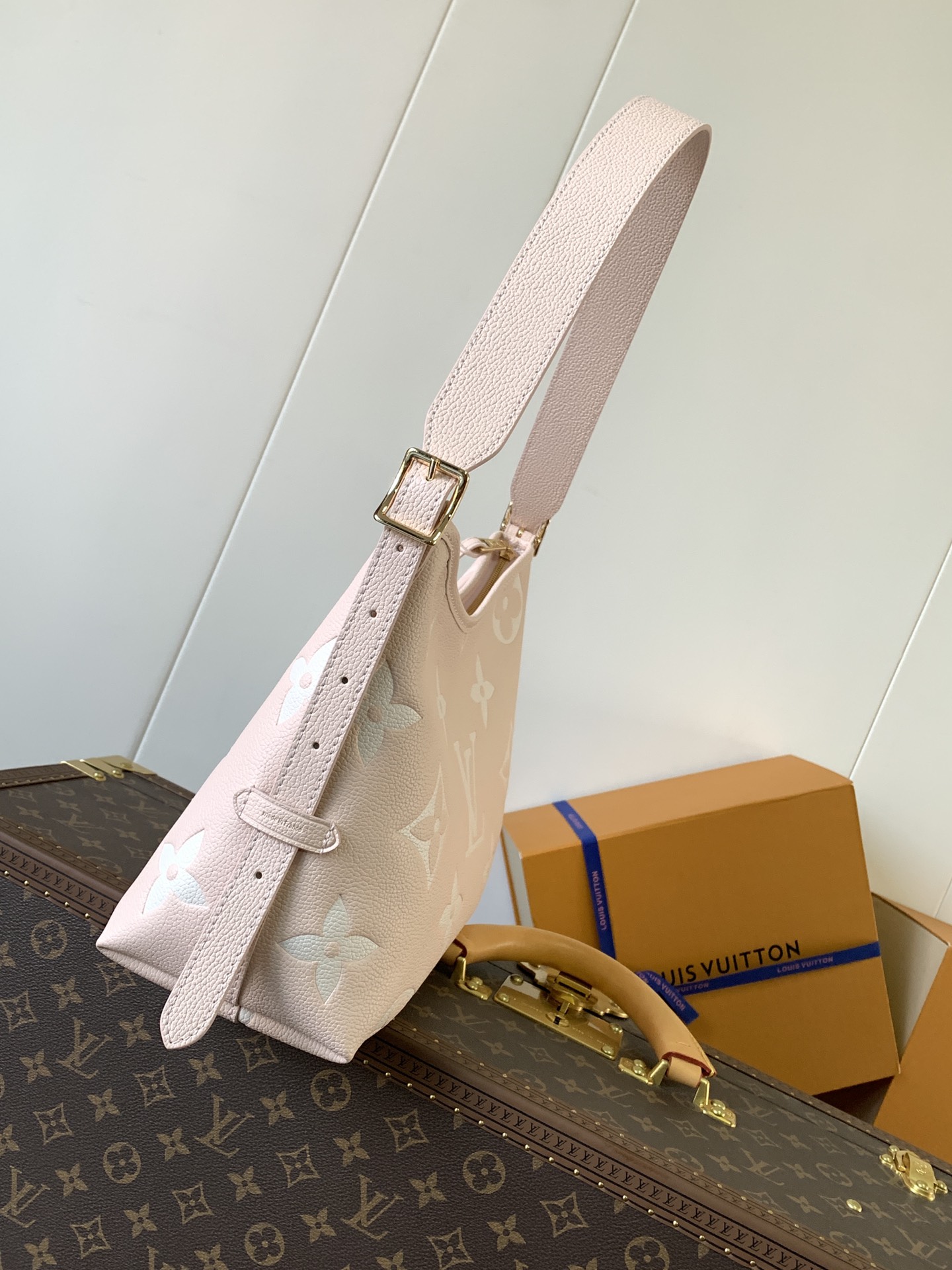 ルイヴィトンバッグ人気順Ｎ級品 レザー ロゴプリント 牛革 ハンドバッグ 優雅レディ ピンク_8
