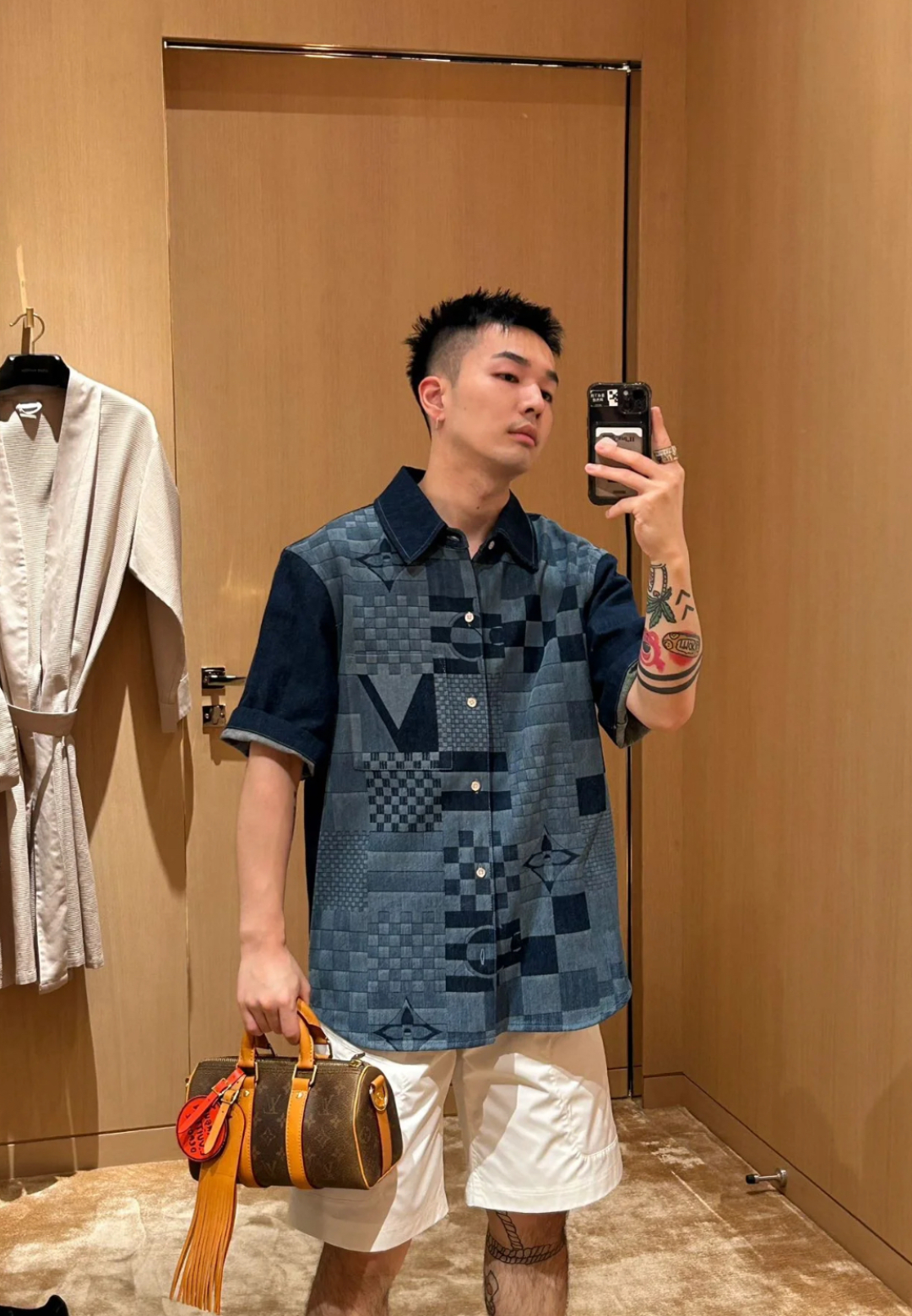 爆買いできる品質保証 ルイヴィトントップス偽物 デニム素材 半袖シャツ 格子模様 シンプル ブルー_9