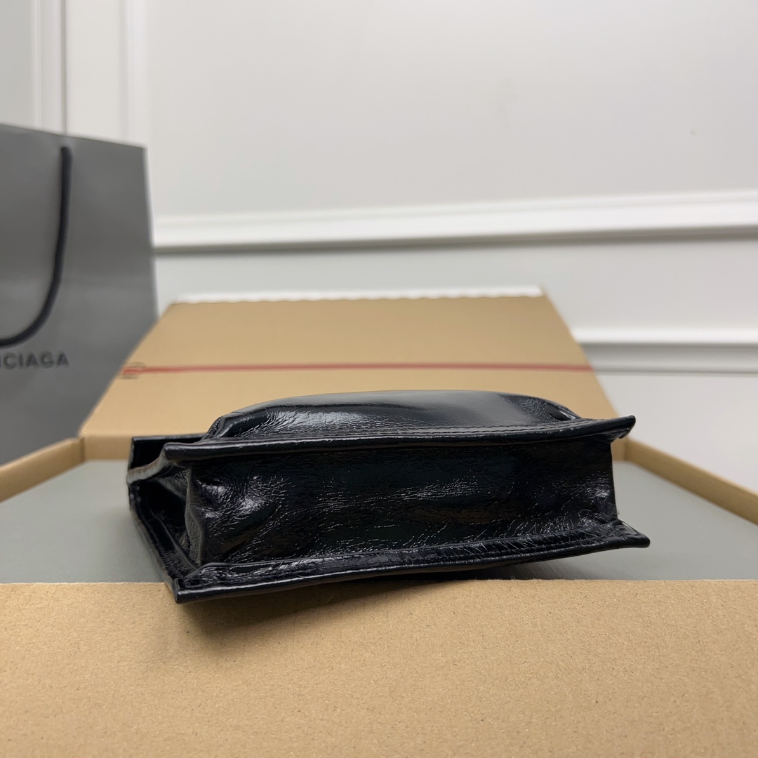 バレンシアガ バッグコピー 斜め掛けバッグ 腰バッグ ファッション感 レザー 本革 801 ブラック_5