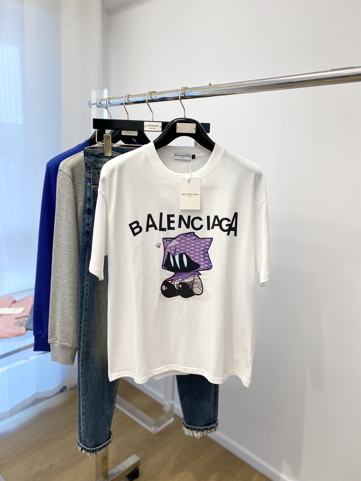 バレンシアガ 理念偽物 Ｔシャツ 短袖トップス シンプル 100%綿 プリント 触り心地が良い ホワイト_1