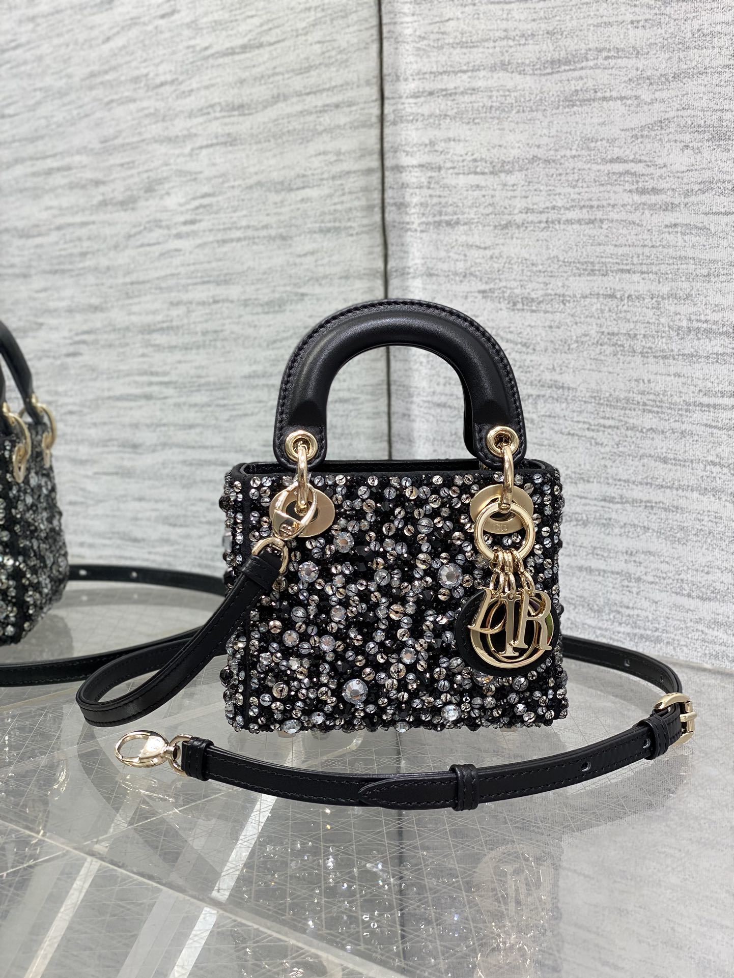 ミニバッグ dior トート バッグ レディスーパーコピー 優雅レディ レザー 牛革 ハンドバッグ 斜め掛け ブラック_1