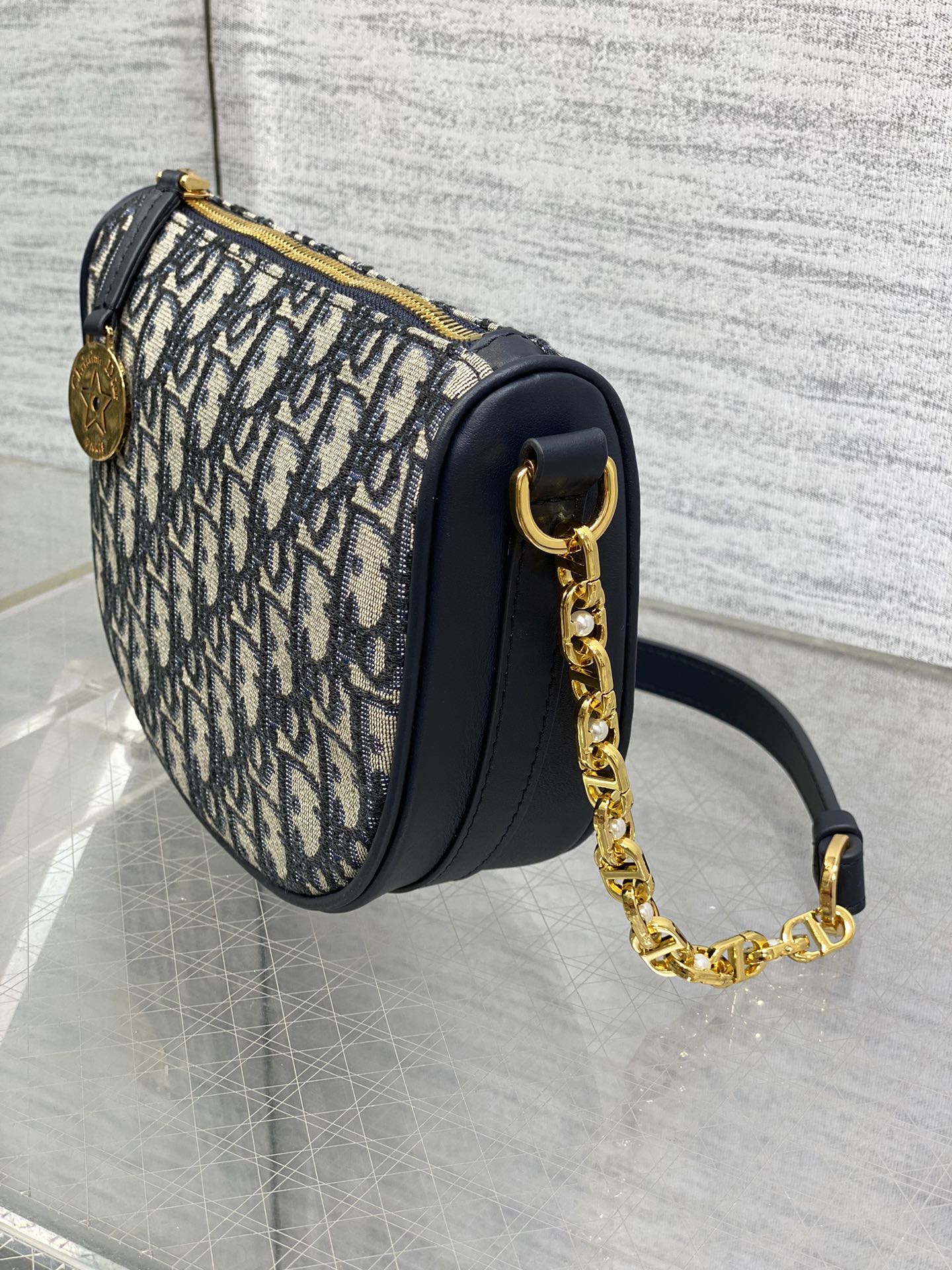 dior クラッチ バッグスーパーコピー ファッション感 花柄 牛革 レザー 斜め掛けバッグ 優雅レディ ブラック_6