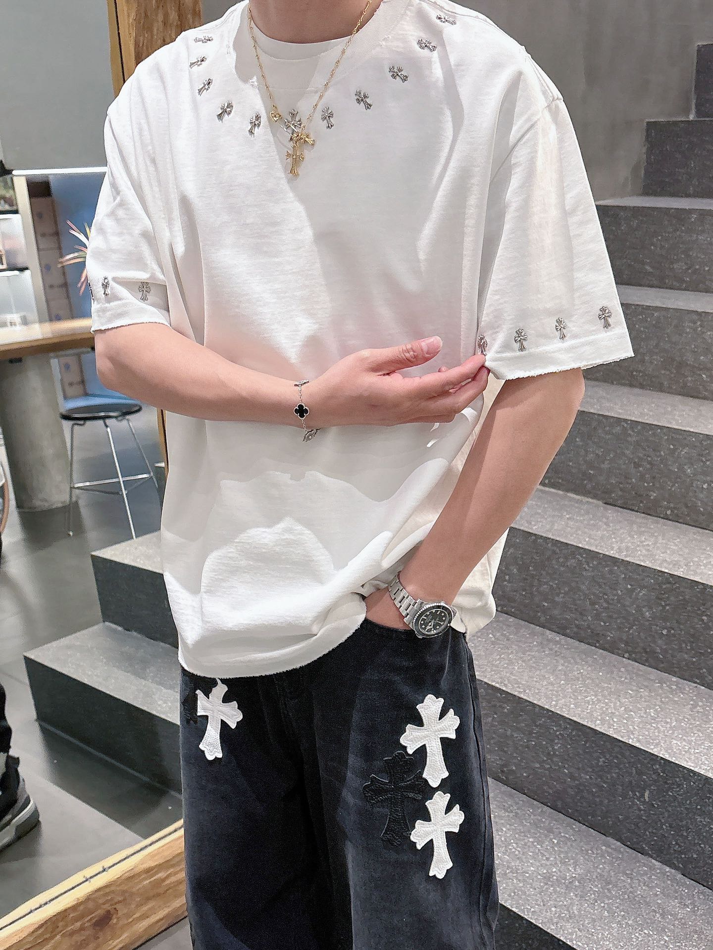 夏大販売‼ メンズ クロムハーツtシャツ偽物 シンプル 短袖 トップス 100％綿 ロゴプリント ホワイト_7