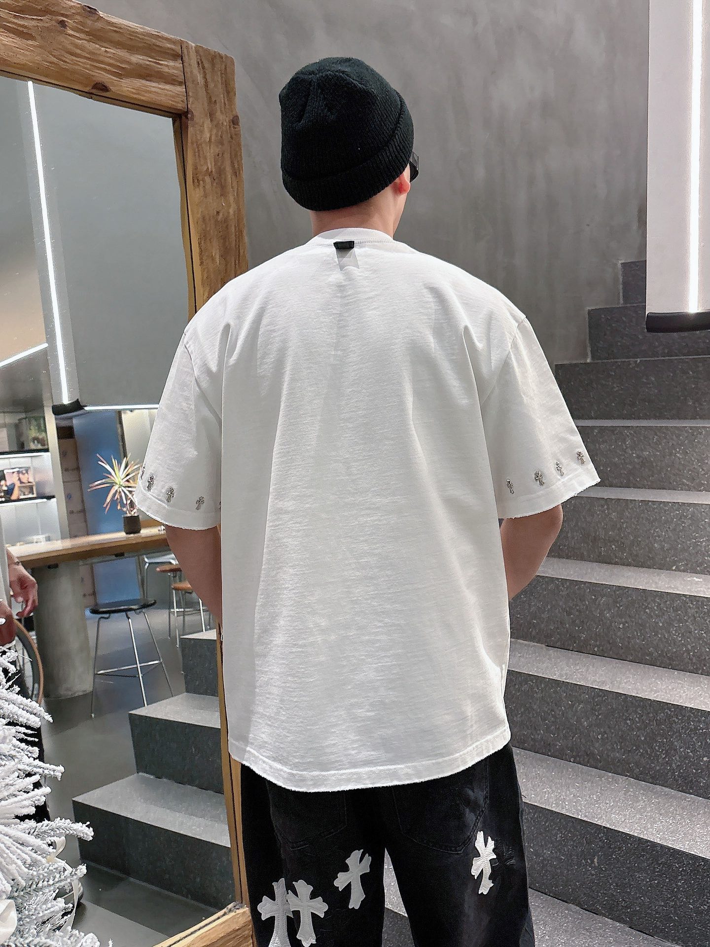夏大販売‼ メンズ クロムハーツtシャツ偽物 シンプル 短袖 トップス 100％綿 ロゴプリント ホワイト_10