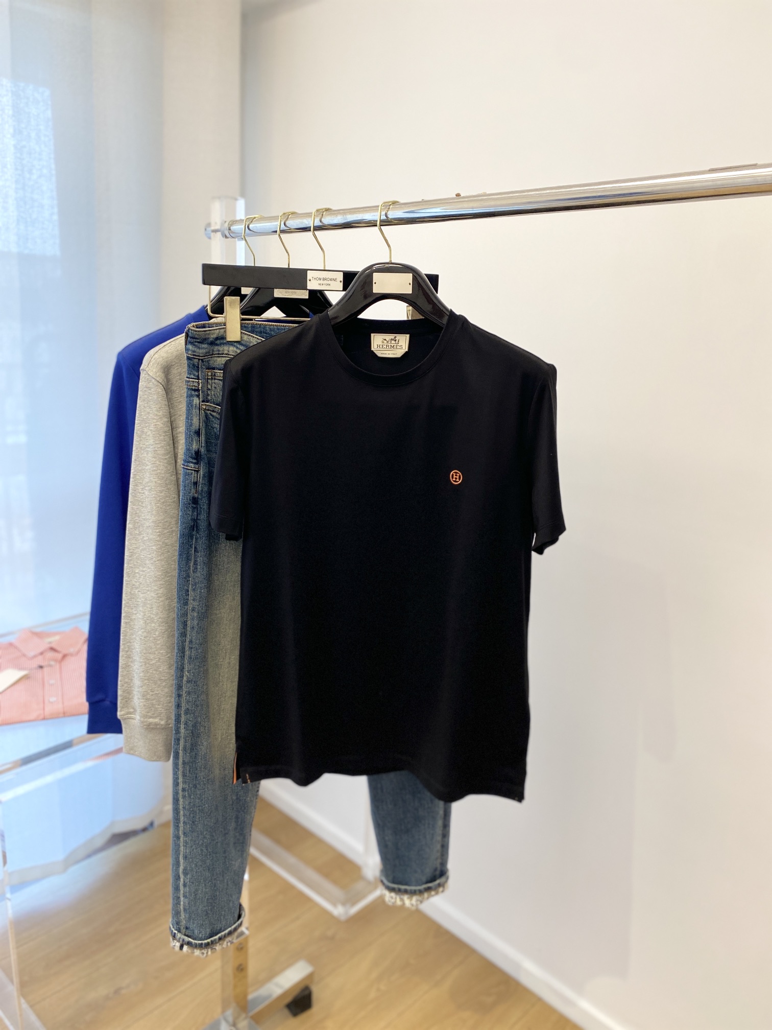 超激得価格 エルメス tシャツ ブログコピー トップス 純綿 ロゴ刺繍 半袖 シンプル ブラック_2