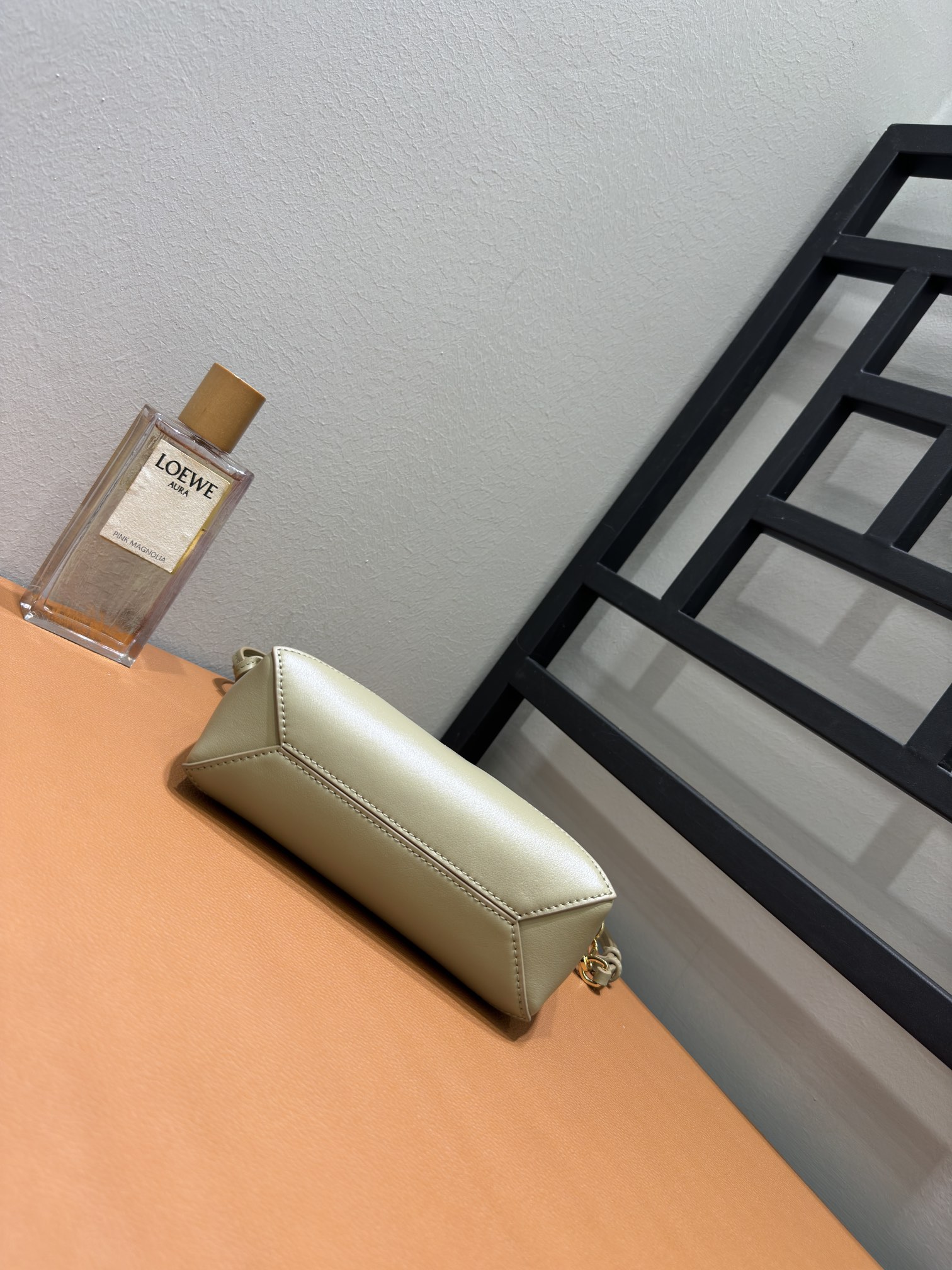 超人気 loewe バッグコピー シンプル 斜め掛けバッグ 柔軟革 レザー 66005 グリーン_6
