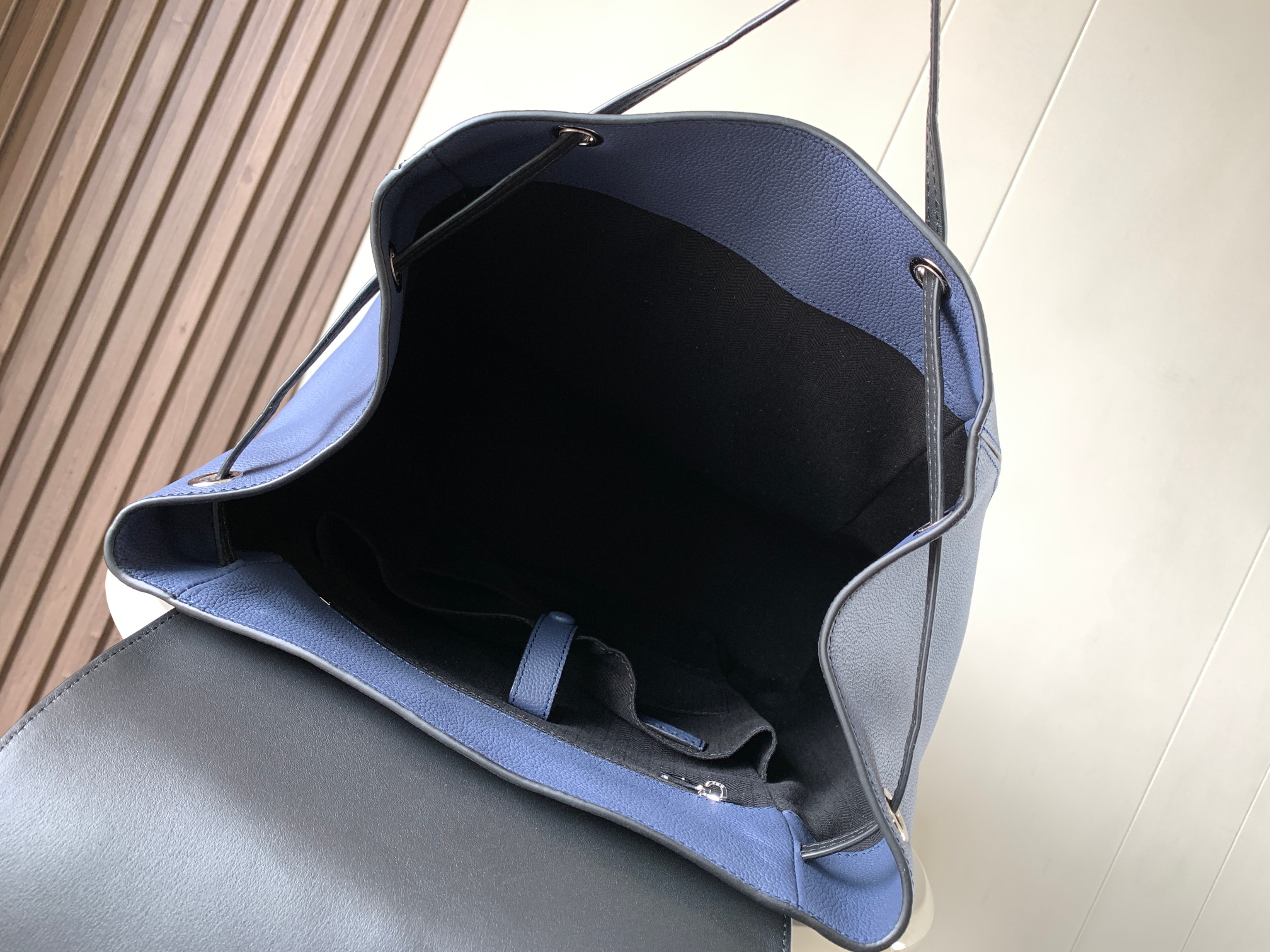 びっくりした価格 ロエベ バック偽物 牛革 バックバッグ 旅行 通学 ファッション 大容量 9031 ブルー_9