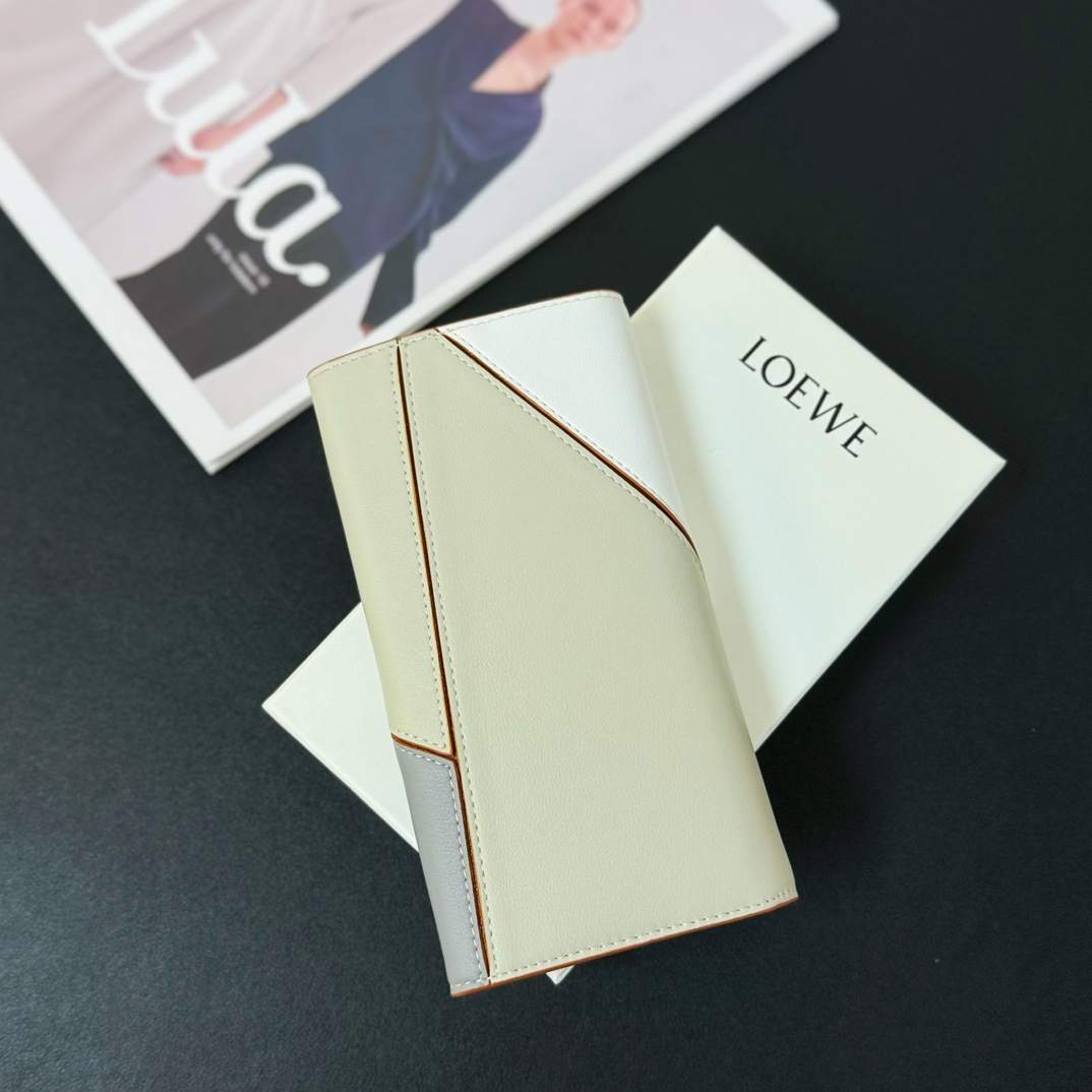 ロエベ財布 大きさスーパーコピー 長財布 レザー 牛革 優雅レディ 収納ケース 杏色_2