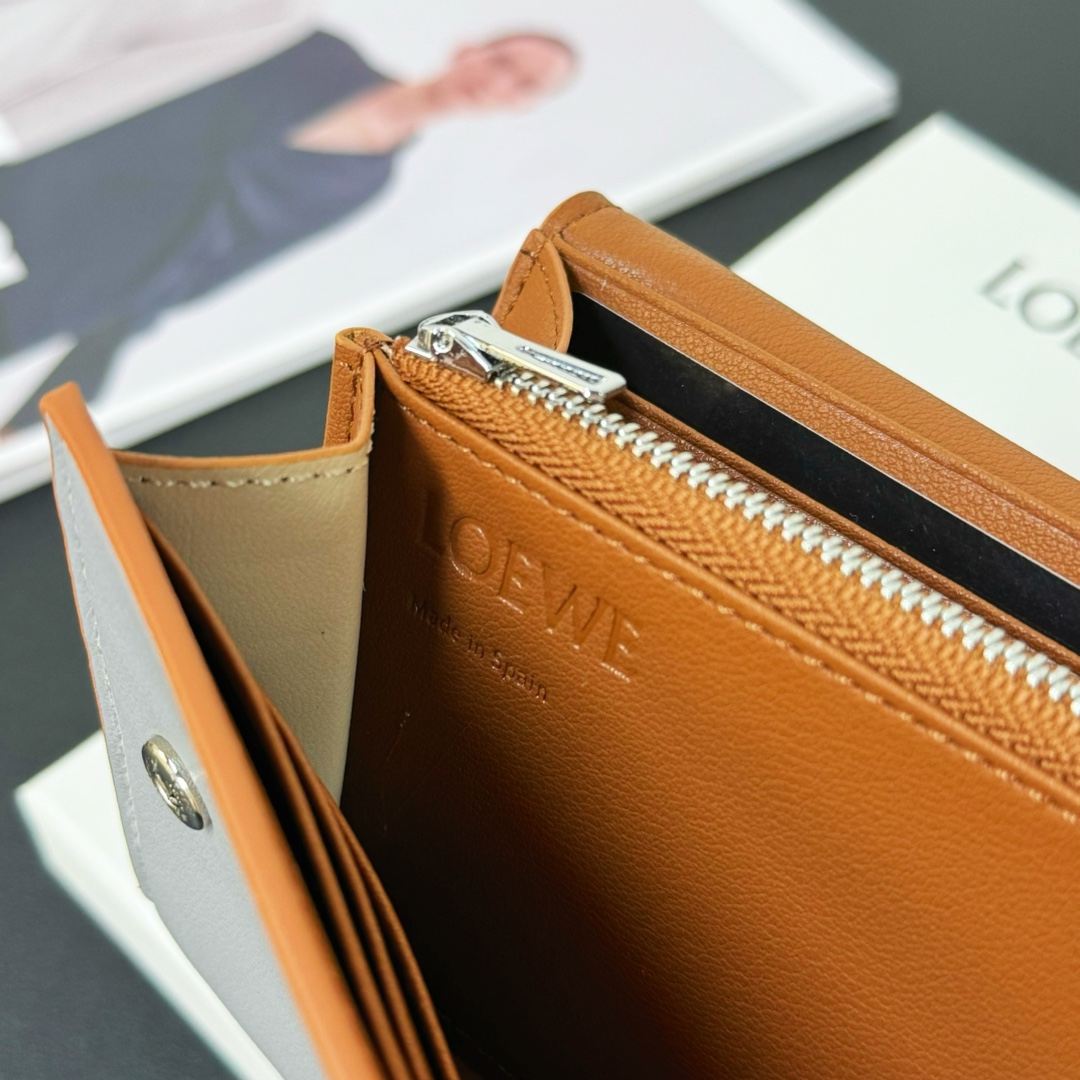 ロエベ財布 大きさスーパーコピー 長財布 レザー 牛革 優雅レディ 収納ケース 杏色_7