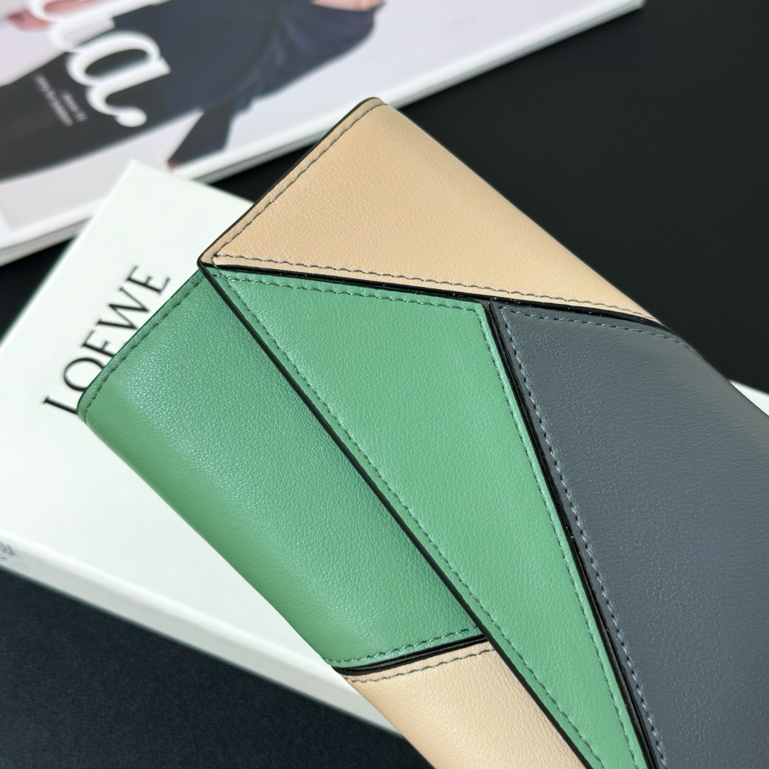 ロエベ財布 お直し偽物 長財布 レザー 牛革 優雅レディ 収納ケース グリーン_5
