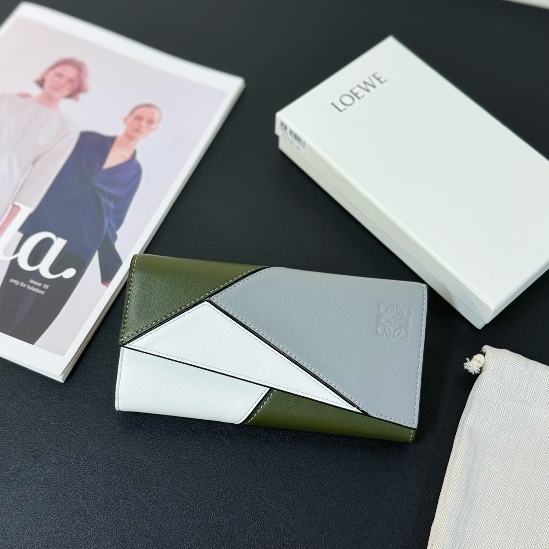 ロエベ財布 お直しコピー 長財布 レザー 牛革 優雅レディ 収納ケース グレー_1
