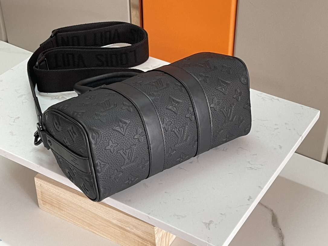 LV 人気新作 ヴィトン バッグ 軽い偽物 斜め掛けバッグ レザー 牛革 ミニバッグ ファッション M20900 ブラック_3