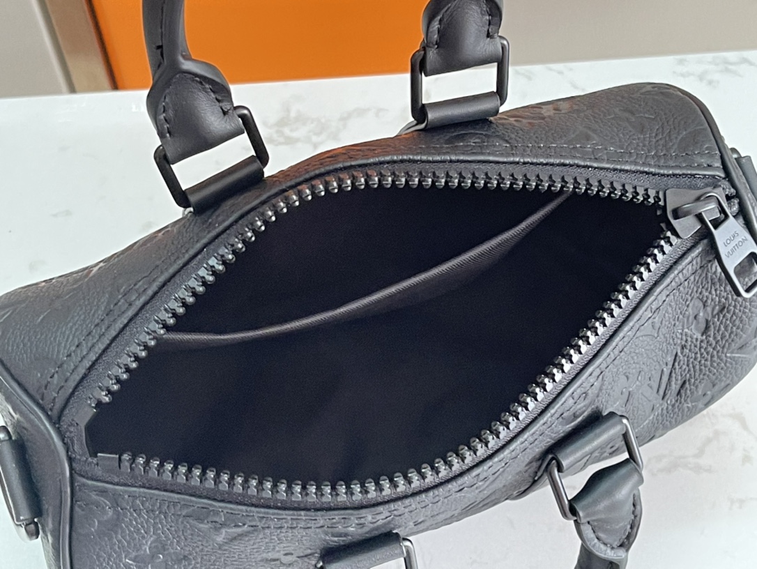 LV 人気新作 ヴィトン バッグ 軽い偽物 斜め掛けバッグ レザー 牛革 ミニバッグ ファッション M20900 ブラック_6