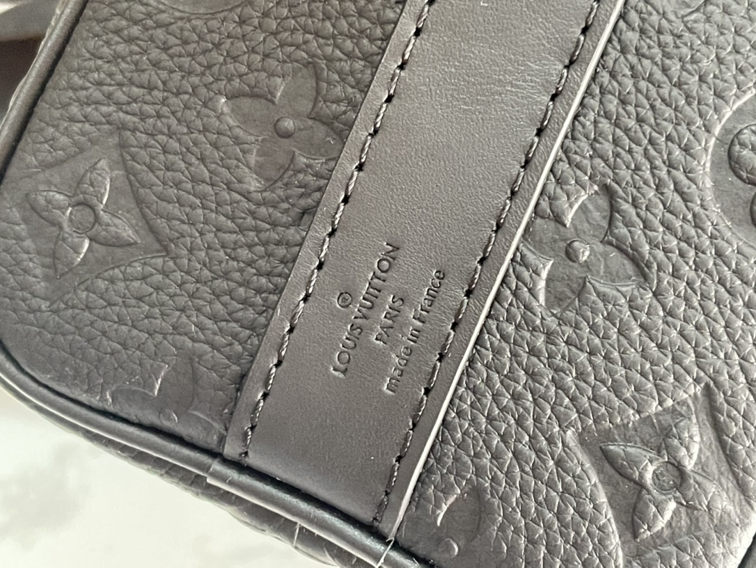 LV 人気新作 ヴィトン バッグ 軽い偽物 斜め掛けバッグ レザー 牛革 ミニバッグ ファッション M20900 ブラック_7