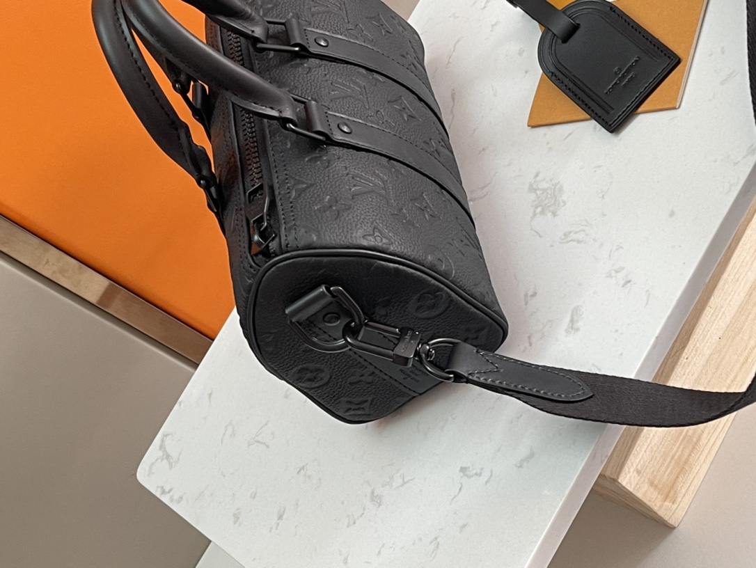 LV 人気新作 ヴィトン バッグ 軽い偽物 斜め掛けバッグ レザー 牛革 ミニバッグ ファッション M20900 ブラック_8