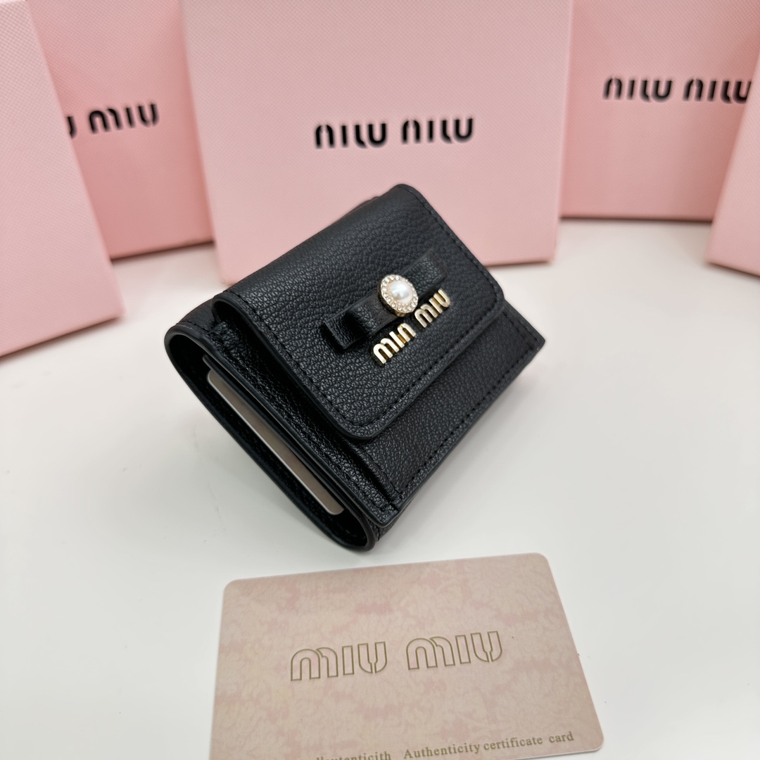 ミュウミュウ財布 安い激安通販 レザー 精巧な 牛革 三つ折り miumiu 5235  シンプル ブラック_2