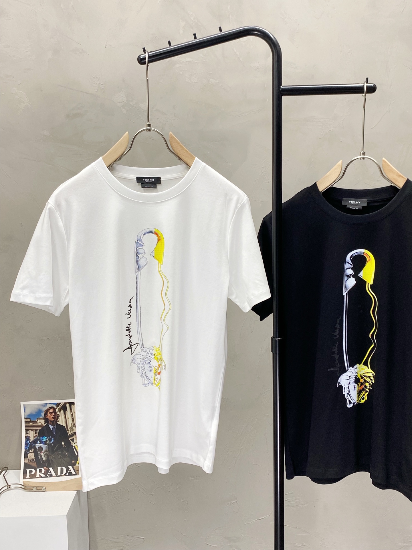 ヴェルサーチ 半袖激安通販 tシャツ 柔らかい プリント トップス 100％綿 ゆったり 多色可選_3