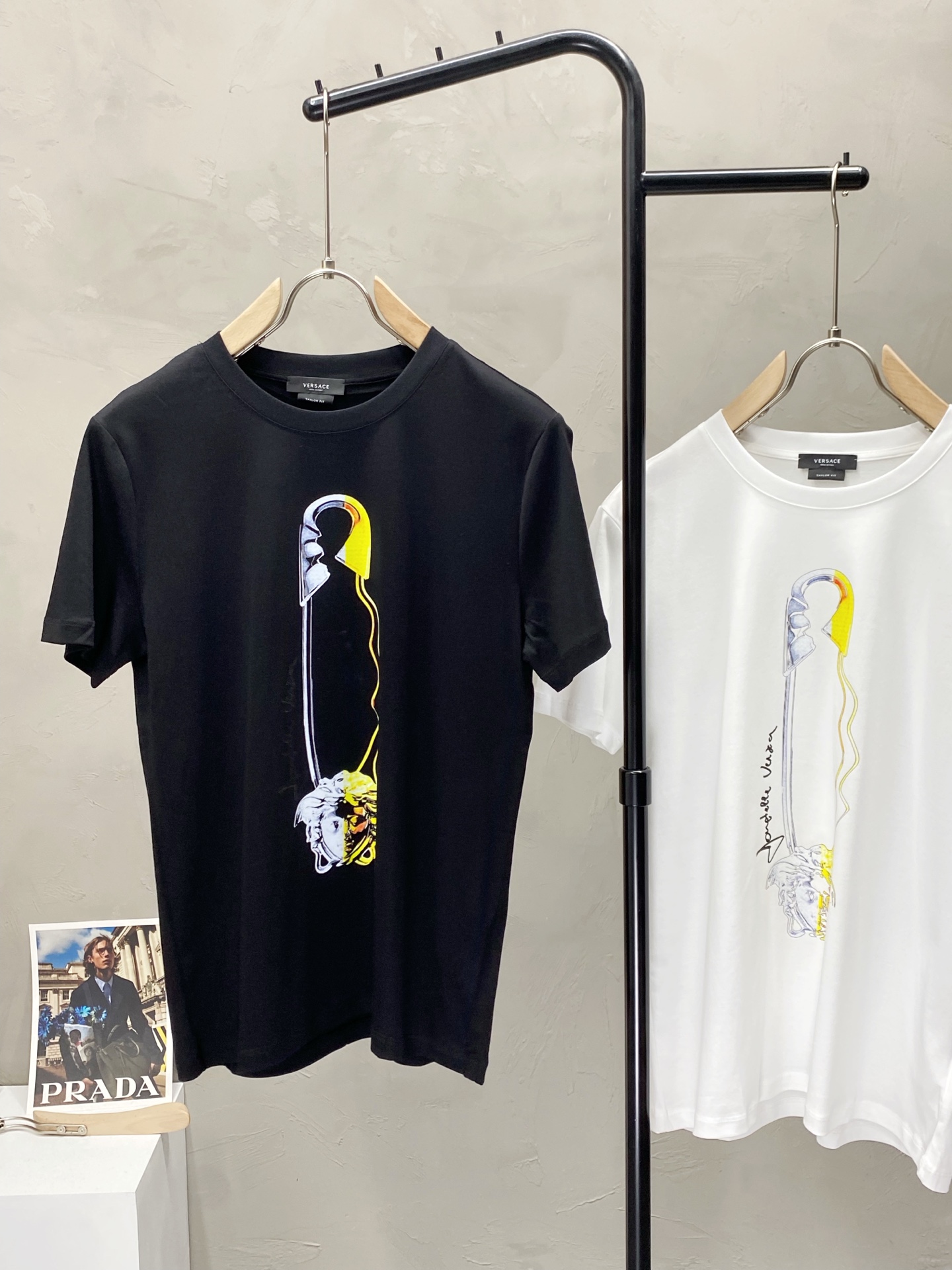 ヴェルサーチ 半袖激安通販 tシャツ 柔らかい プリント トップス 100％綿 ゆったり 多色可選_4