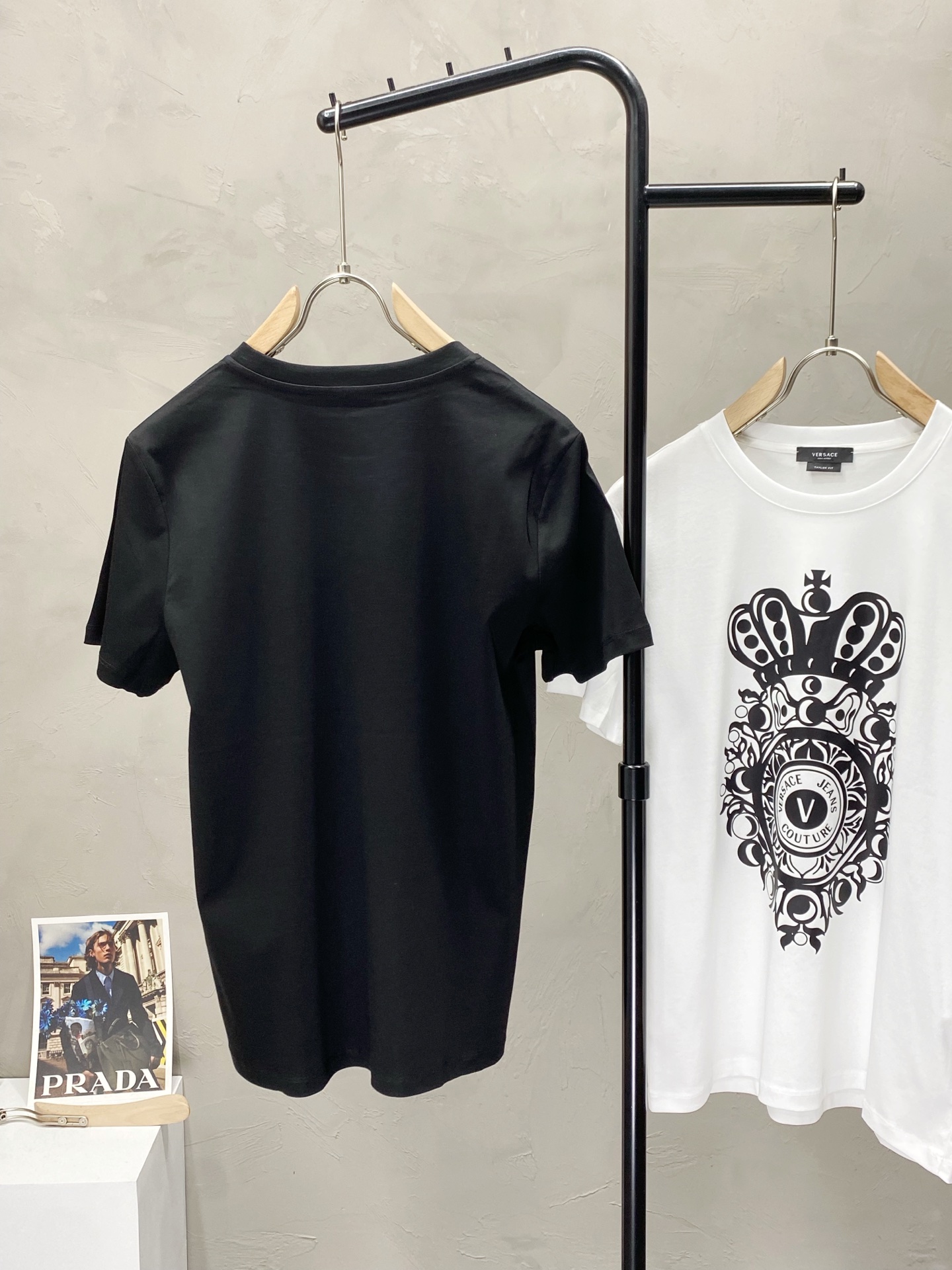ヴェルサーチ シャツ 値段偽物 tシャツ 柔らかい プリント トップス 100％綿 ゆったり 多色可選_3