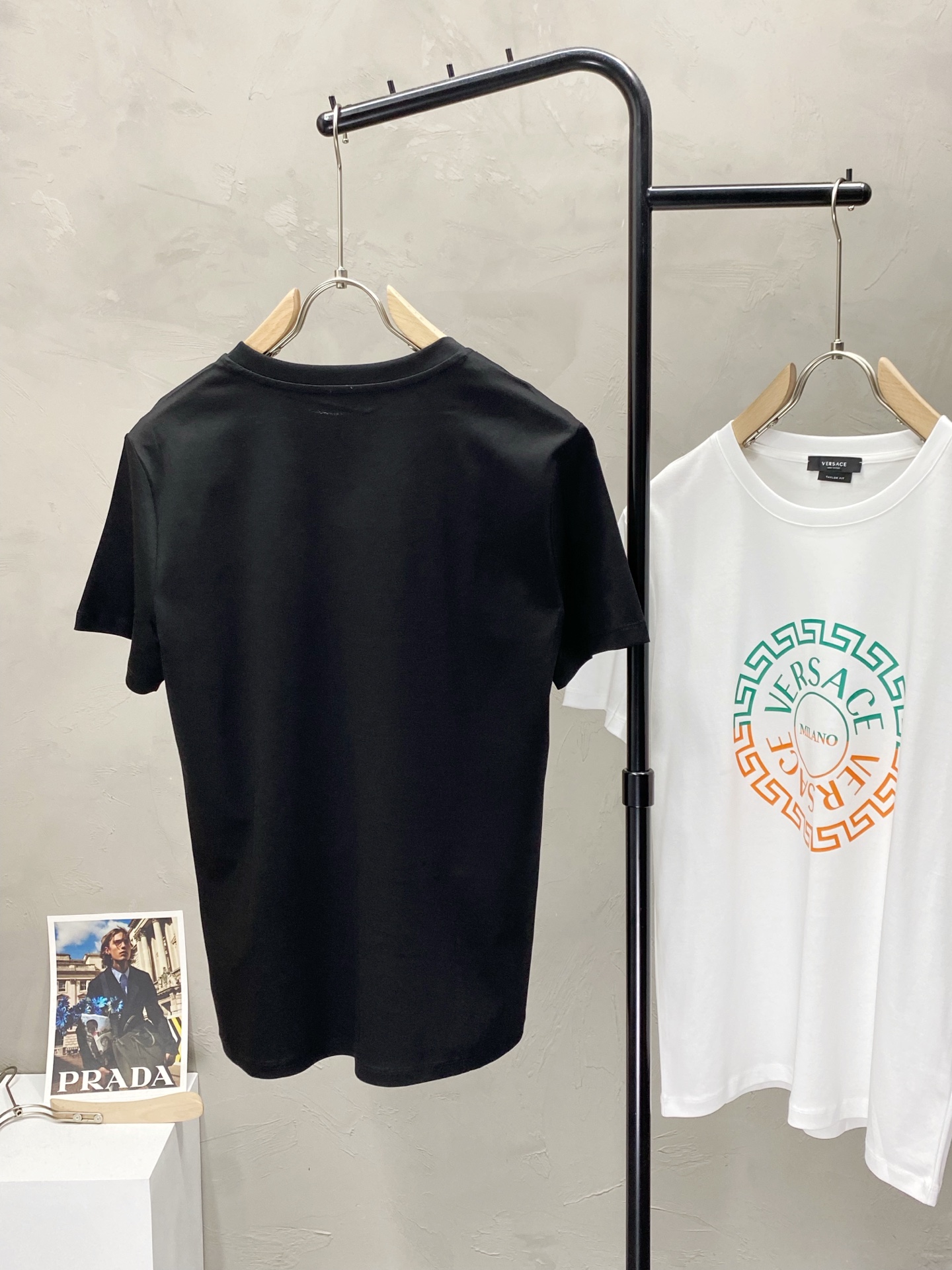 ヴェルサーチtシャツメルカリ偽物 半袖 柔軟 プリント トップス 綿 ゆったり 多色可選_3
