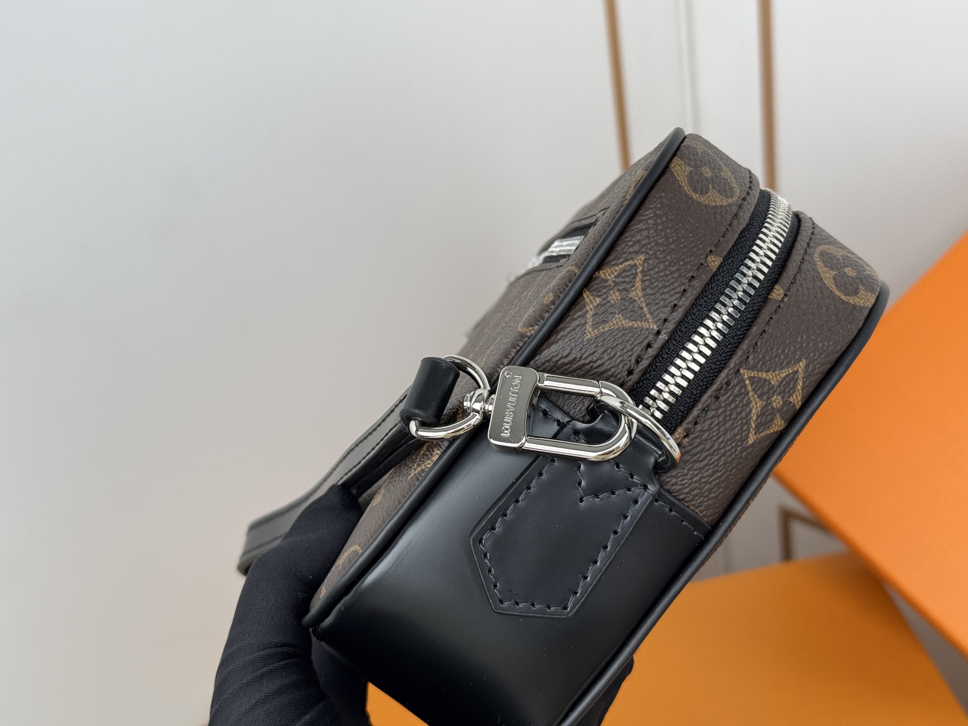 LV ルイヴィトンバッグ カプシーヌ偽物 牛革 ハンドバッグ 優雅 手持ちバッグ M42838 ブラウン_6