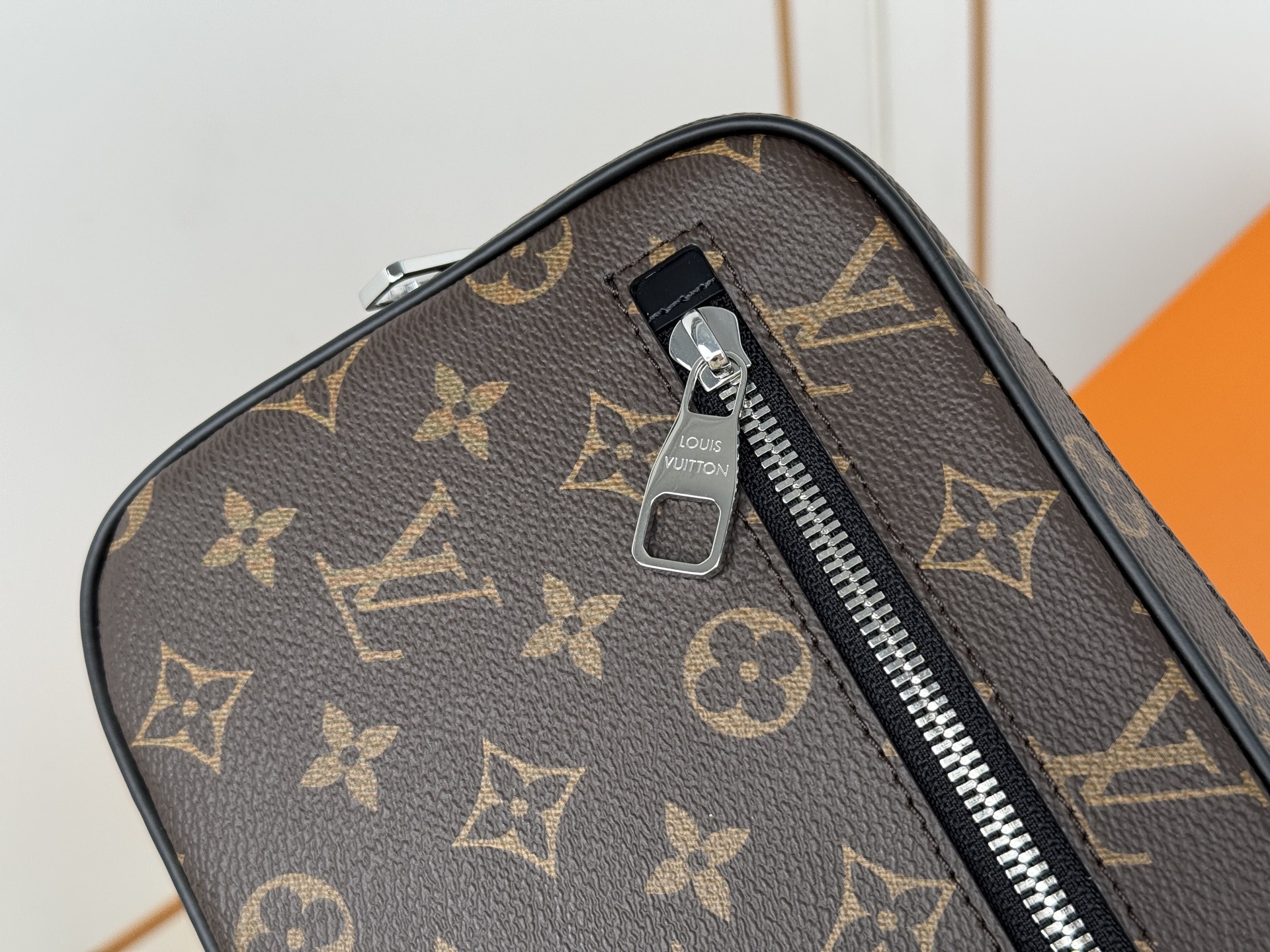 LV ルイヴィトンバッグ カプシーヌ偽物 牛革 ハンドバッグ 優雅 手持ちバッグ M42838 ブラウン_7