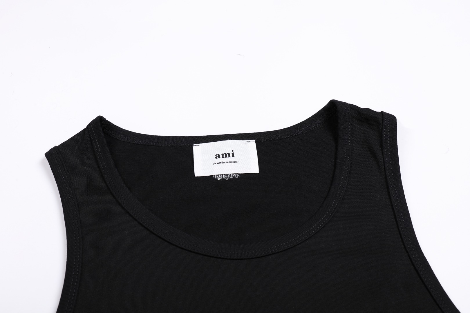 期間限定品 ami 黒tシャツ激安通販 トップス 純綿 無袖 アレクサンドルマテュッシ ブラック_3