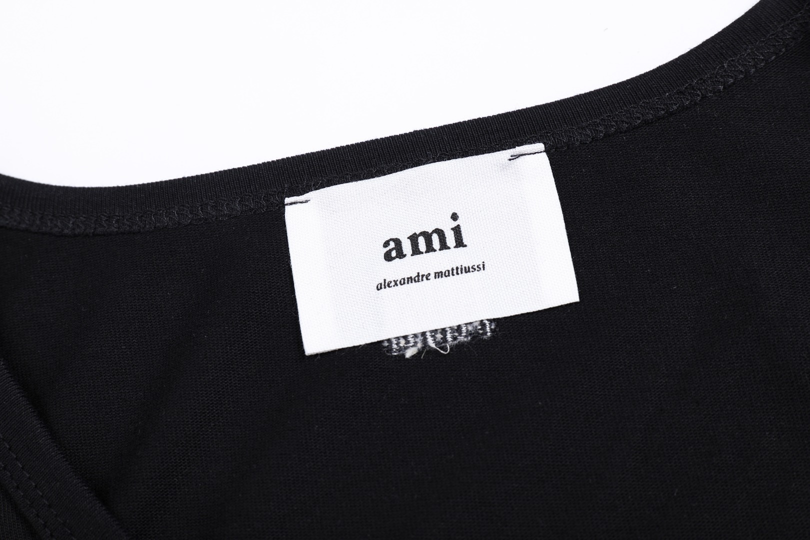 期間限定品 ami 黒tシャツ激安通販 トップス 純綿 無袖 アレクサンドルマテュッシ ブラック_8