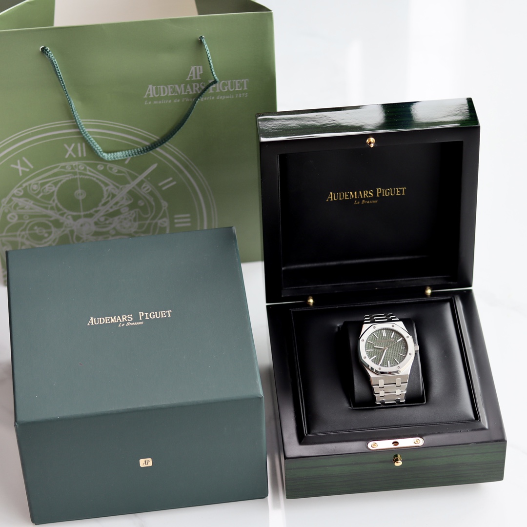 AP 最新の2025年オーデマピゲ 黒コピー 防水 ウォッチ 腕時計 紳士 メンズ 高級品 グリーン_7