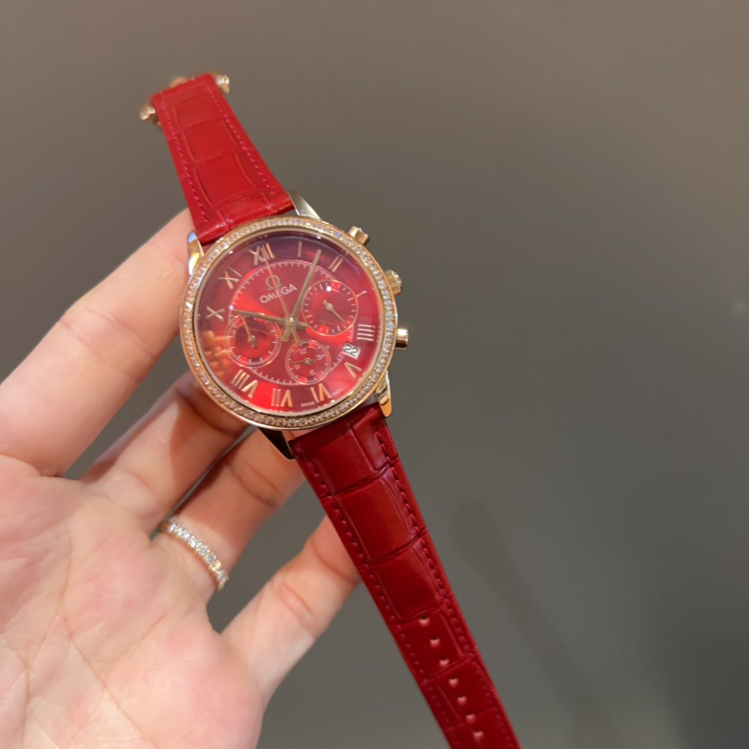 超人気 オメガ 腕時計 レディースＮ級品 ウォッチ 優雅レディ ダイヤ飾り レッド_3