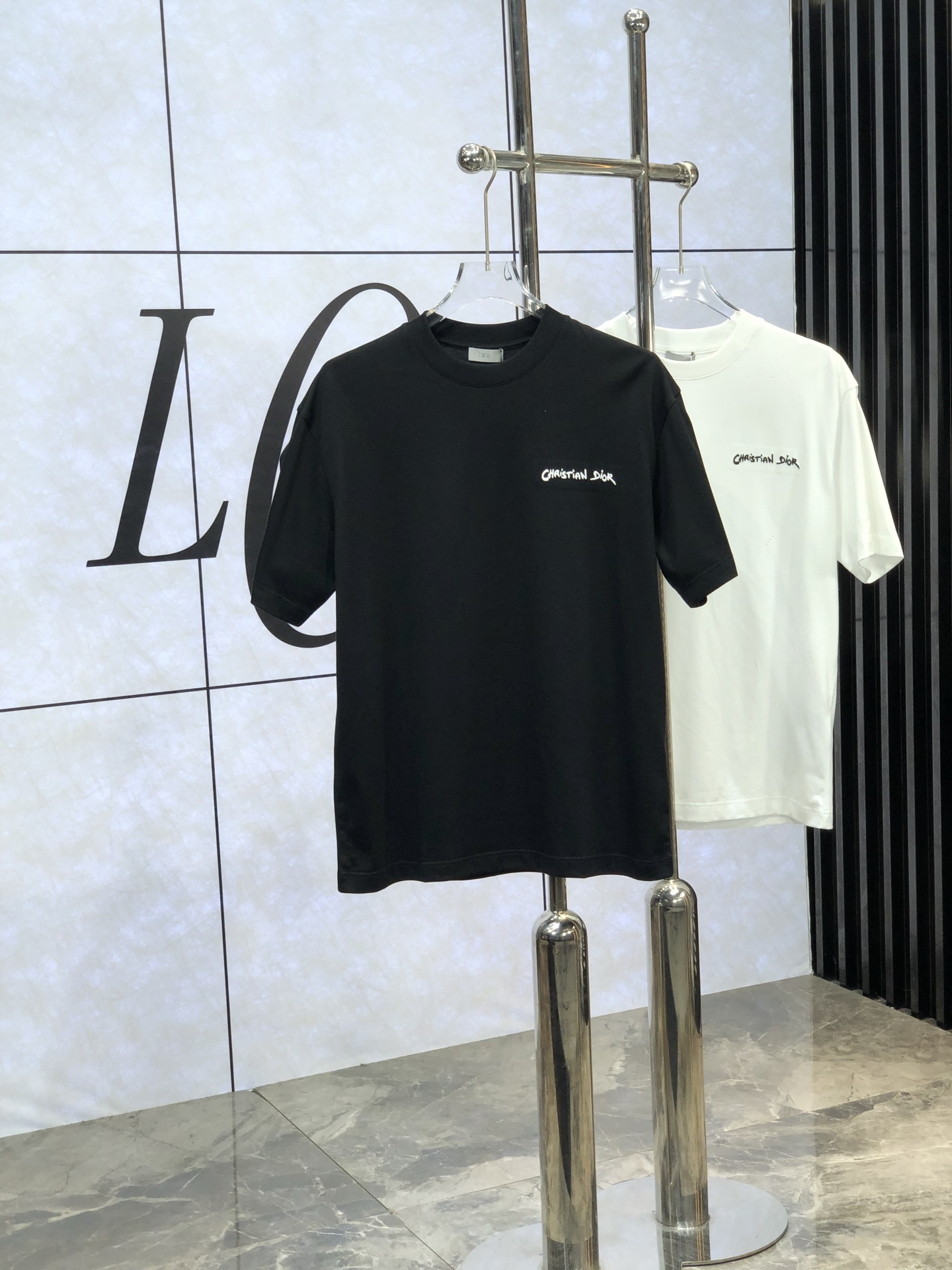 ディオールtシャツ偽物 トップス シンプル 純綿 ロゴ刺繍 柔らかい ゆったり ブラック_1