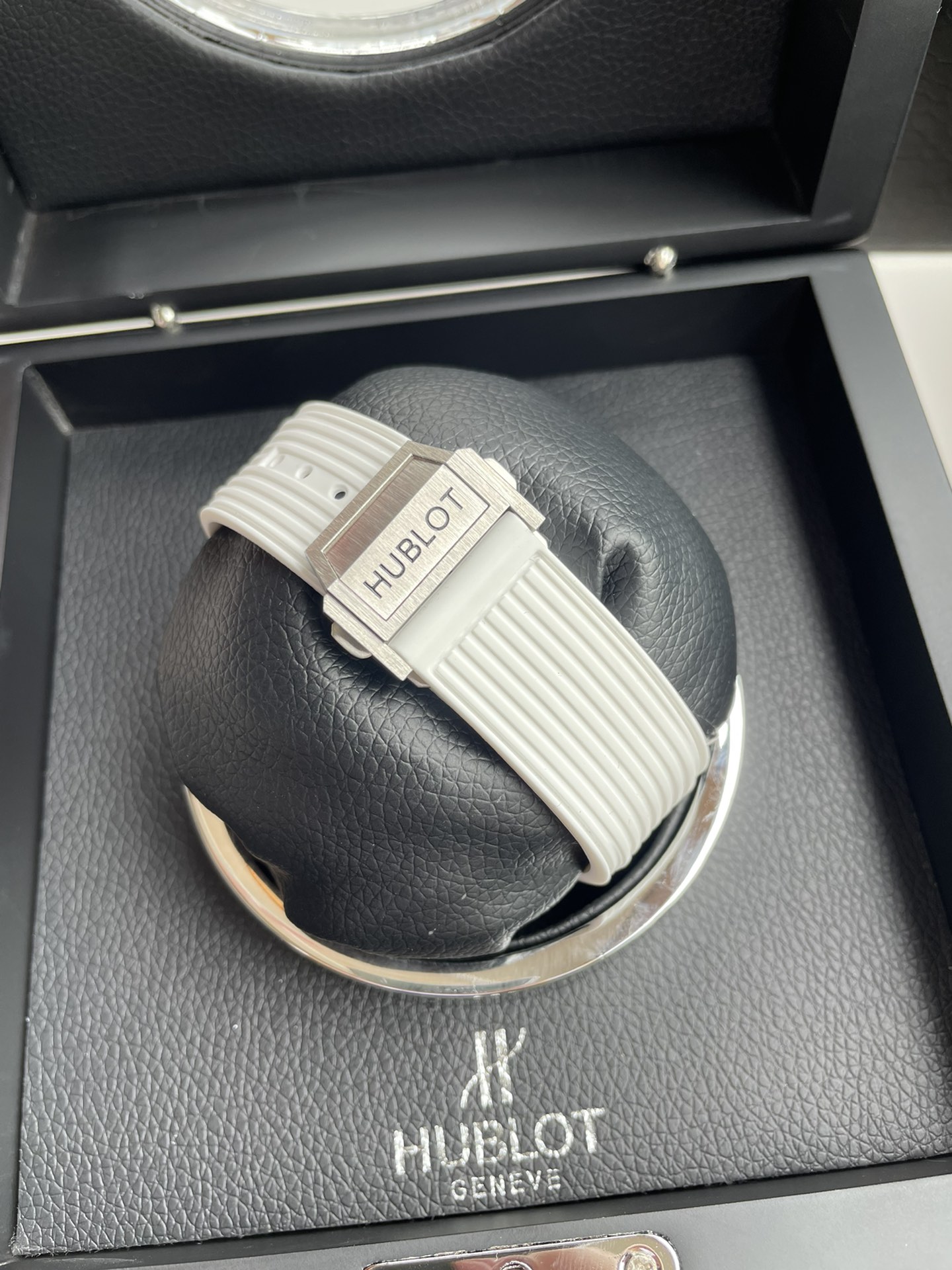 hublot 時計スーパーコピー 腕時計 ウォッチ 防水 ファッション 高級品 カラフル ホワイト_4