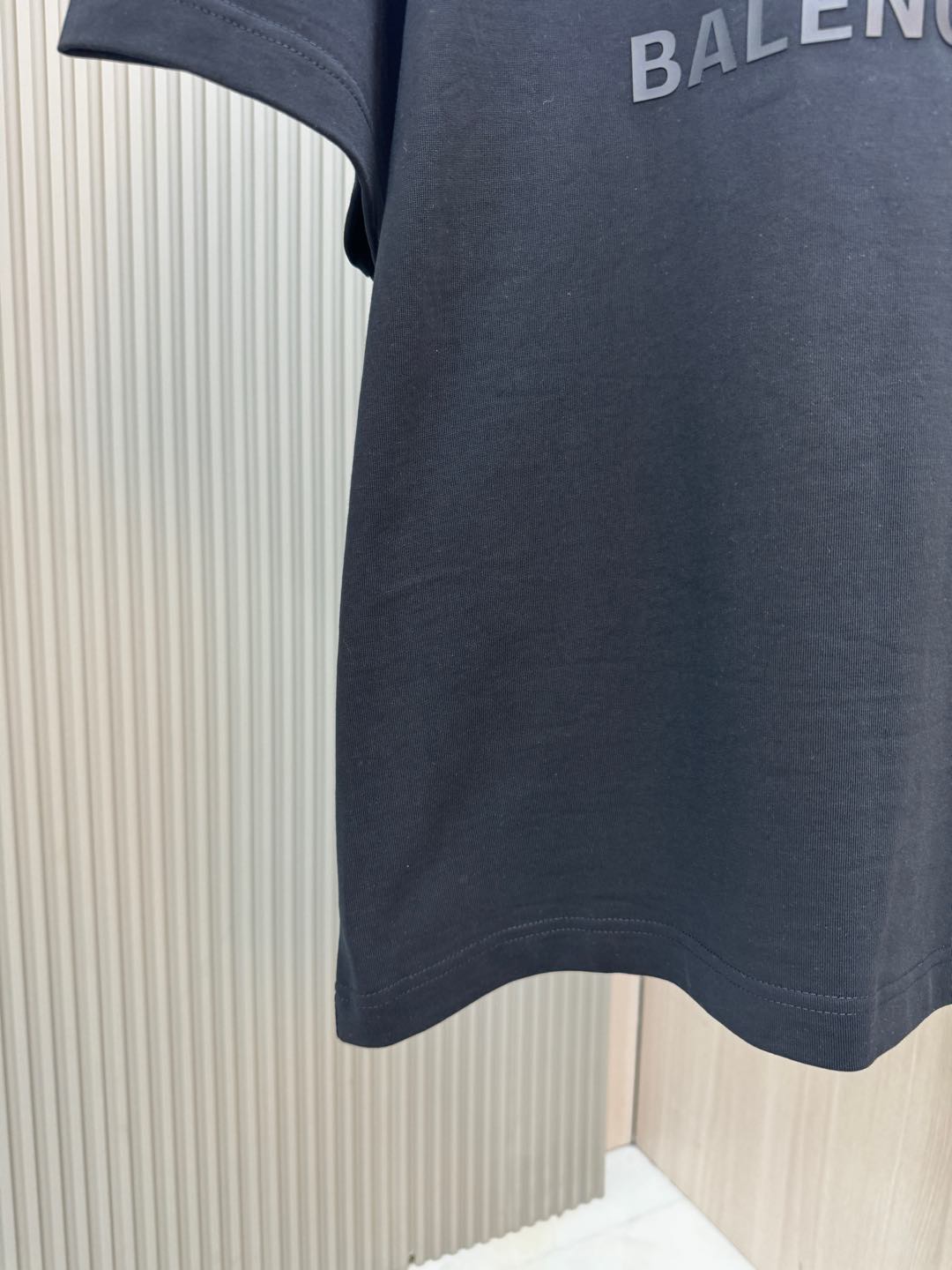 お値打ち価格バレンシアガエブリデイスーパーコピー Tシャツ 見分け方 トップス 半袖 プリント ブラック_5