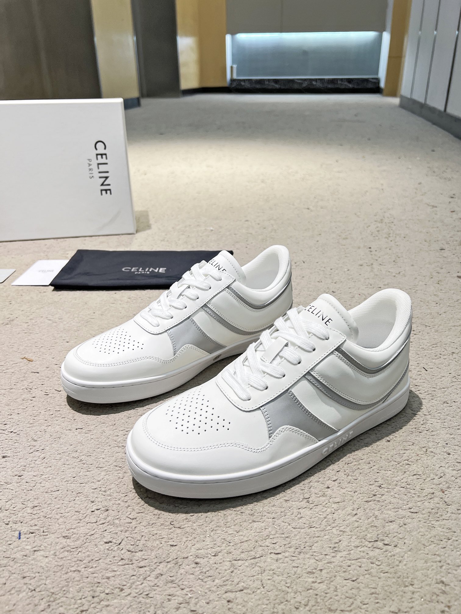 celine 厚底 スニーカー偽物 カジュアルシューズ 歩きやすい 運動 ハンサム ホワイト_1
