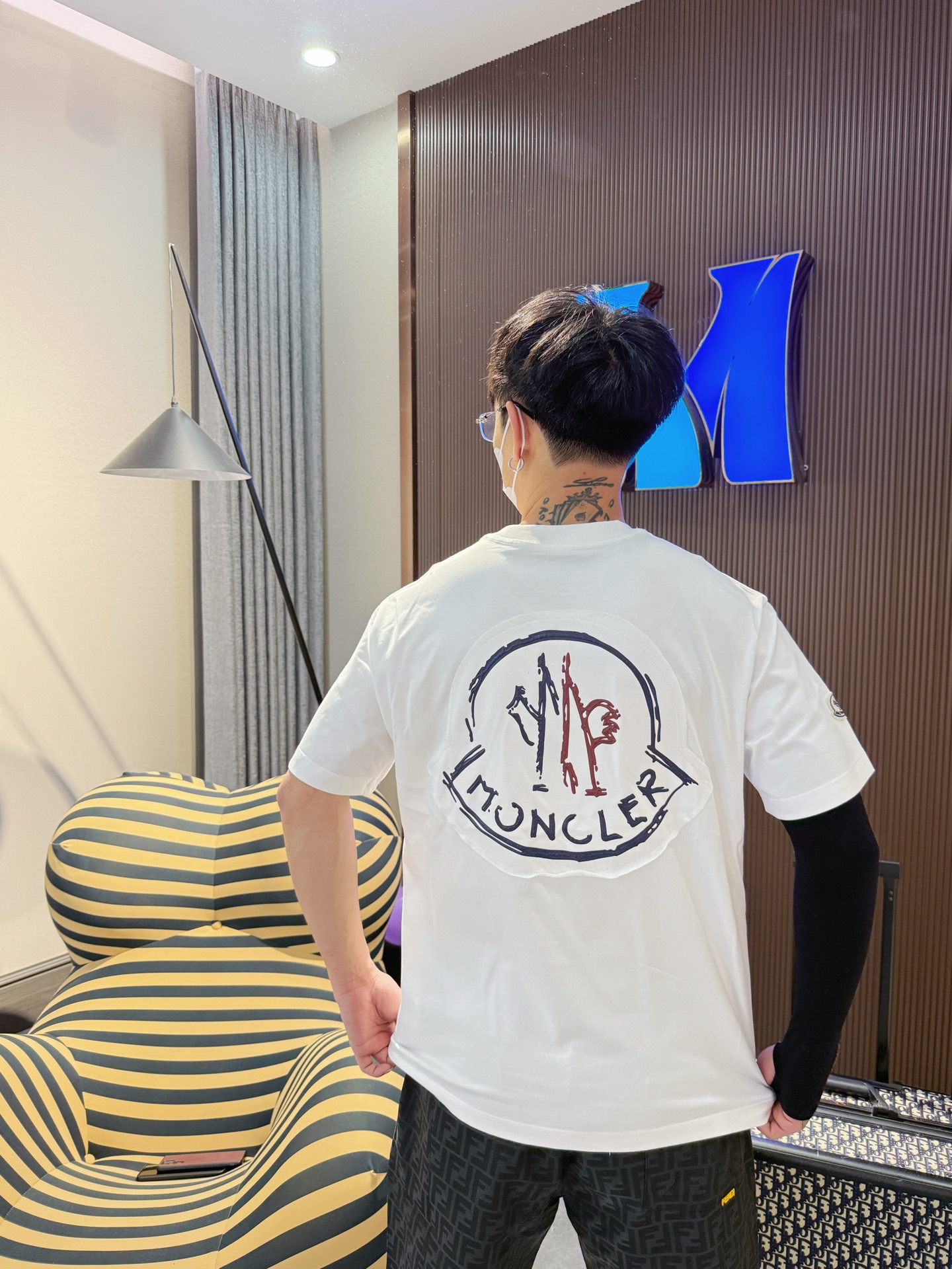 モンクレールtシャツ サイズ感偽物 通気性いい トップス 純綿 プリント 半袖 ホワイト_4