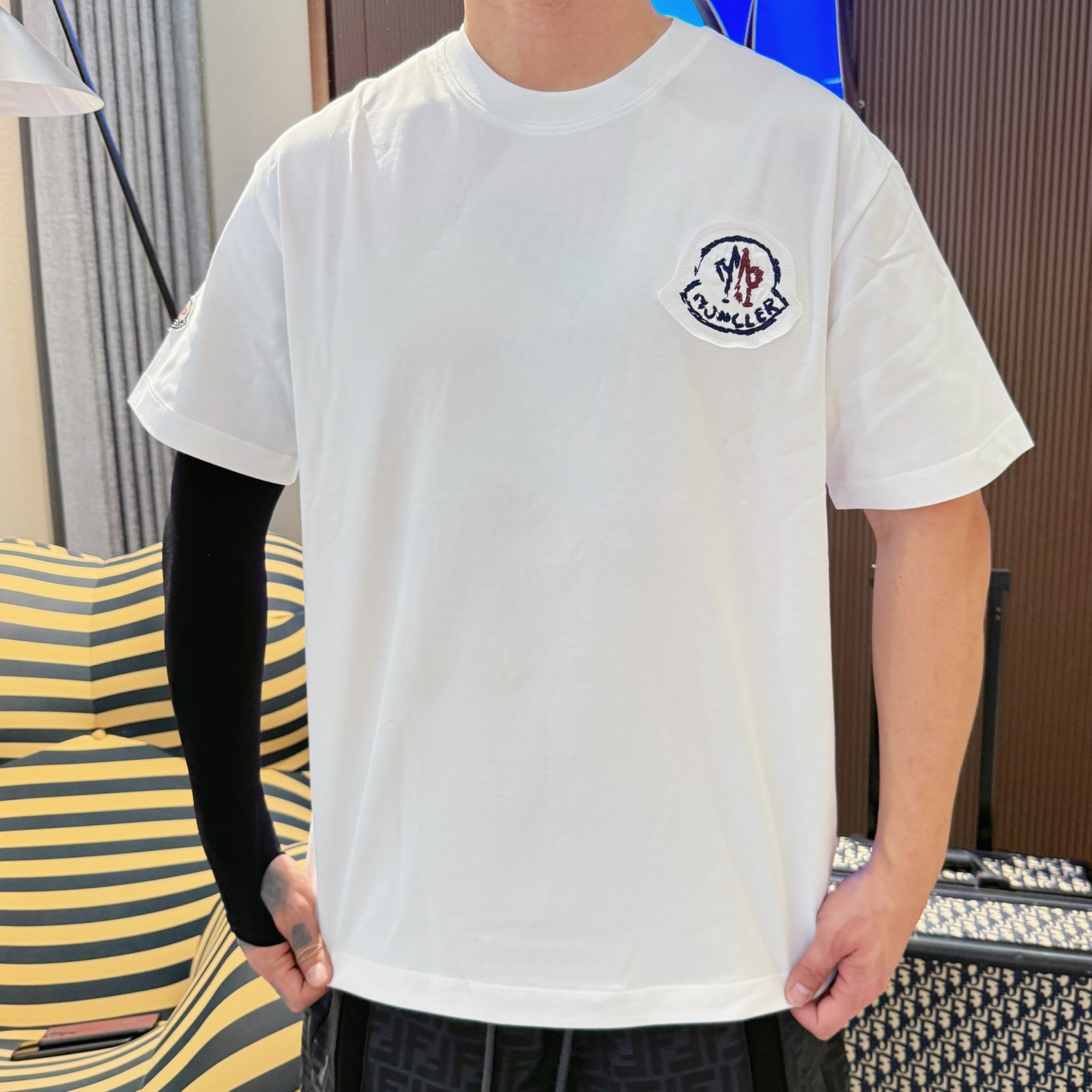 モンクレールtシャツ サイズ感偽物 通気性いい トップス 純綿 プリント 半袖 ホワイト_6