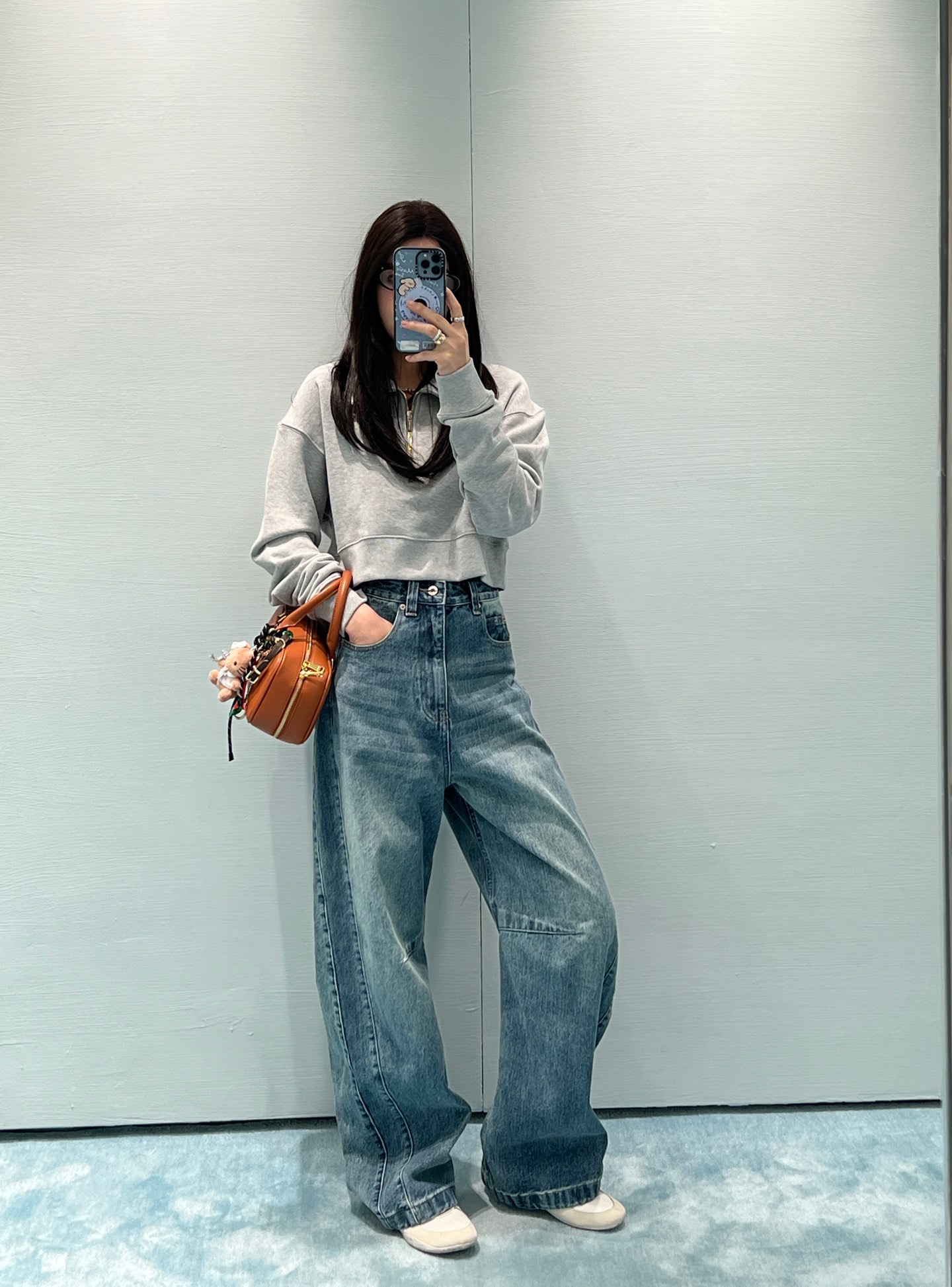 ロエベのジーンズスーパーコピー カジュアルパンツ ズボン デニム ゆったり ブルー_3