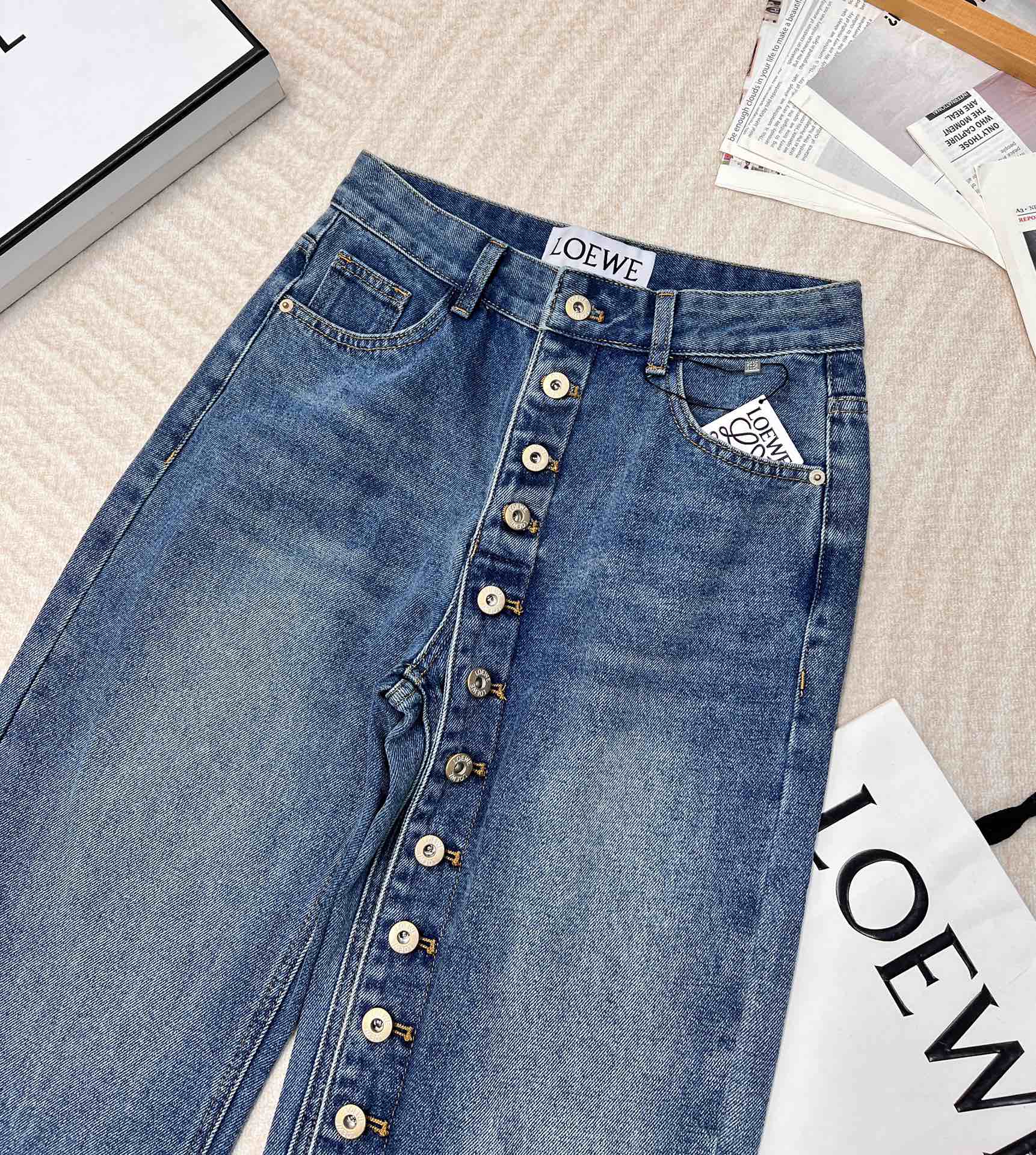 loewe アナグラム デニム偽物 ジーンズ カジュアルパンツ ズボン ゆったり L108270 ブルー_5