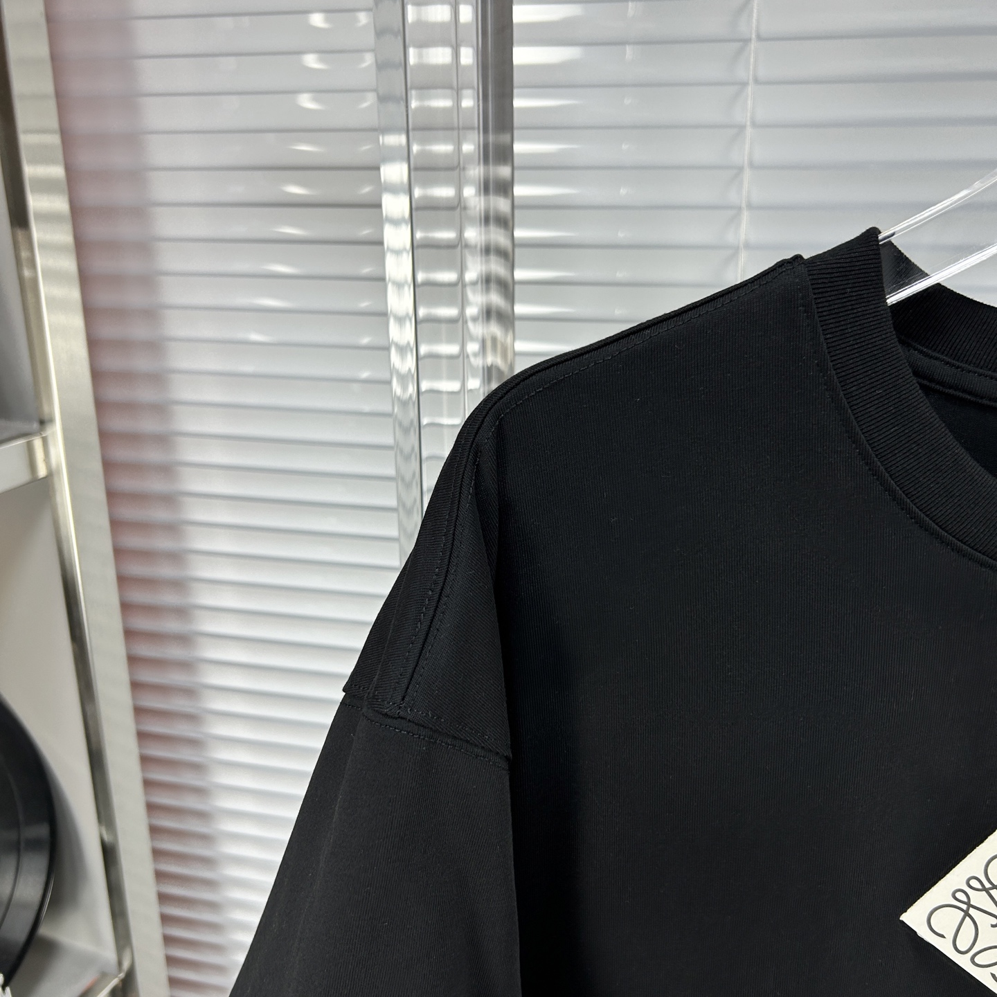 ロエベtシャツ レディースコピー 柔らかい 純綿 トップス 半袖 ロゴプリント 人気 ブラック_3
