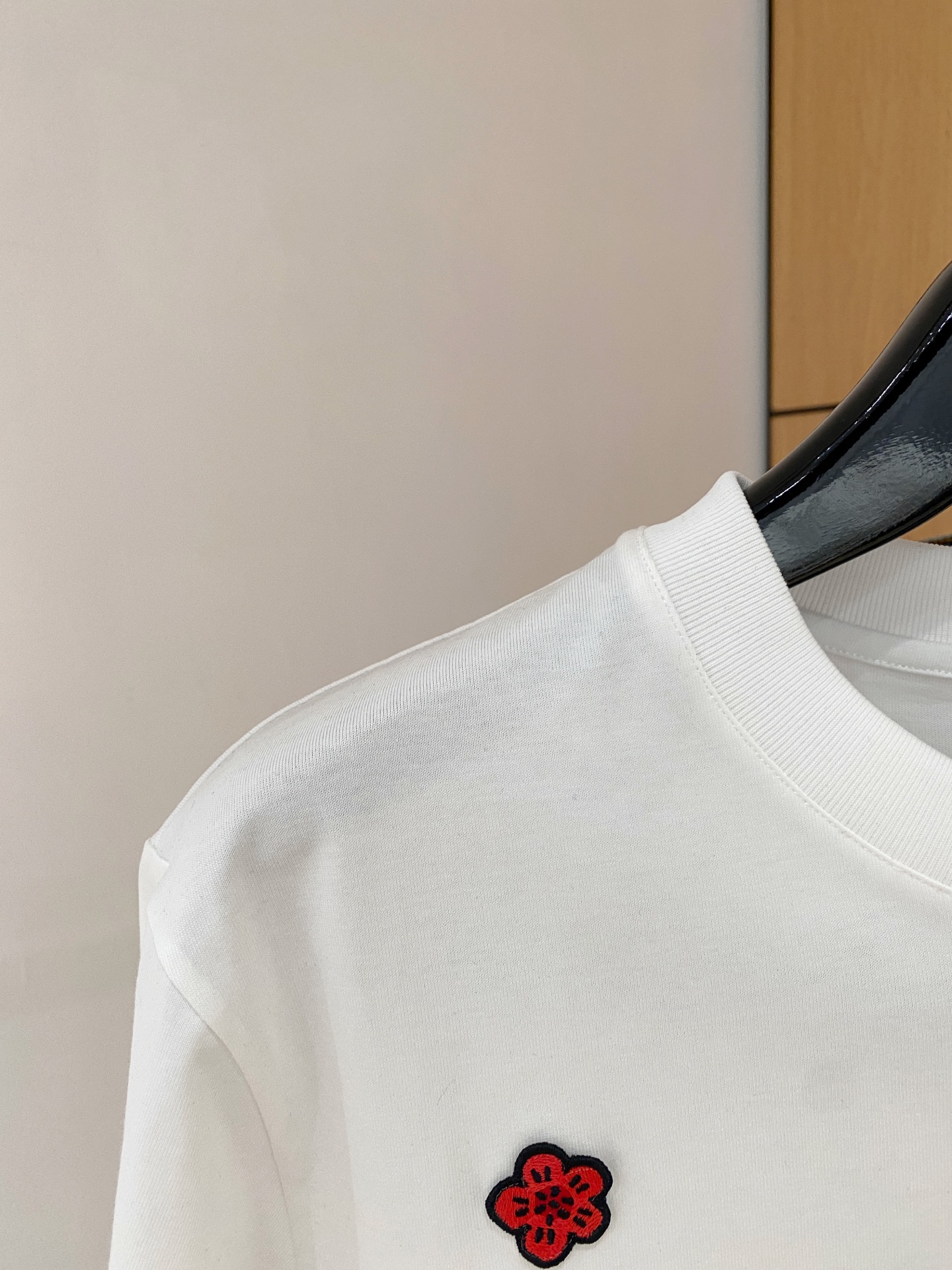 ロエベtシャツ 安い偽物 通気性いい 柔らかい 純綿 トップス 短袖 ロゴプリント ホワイト_6