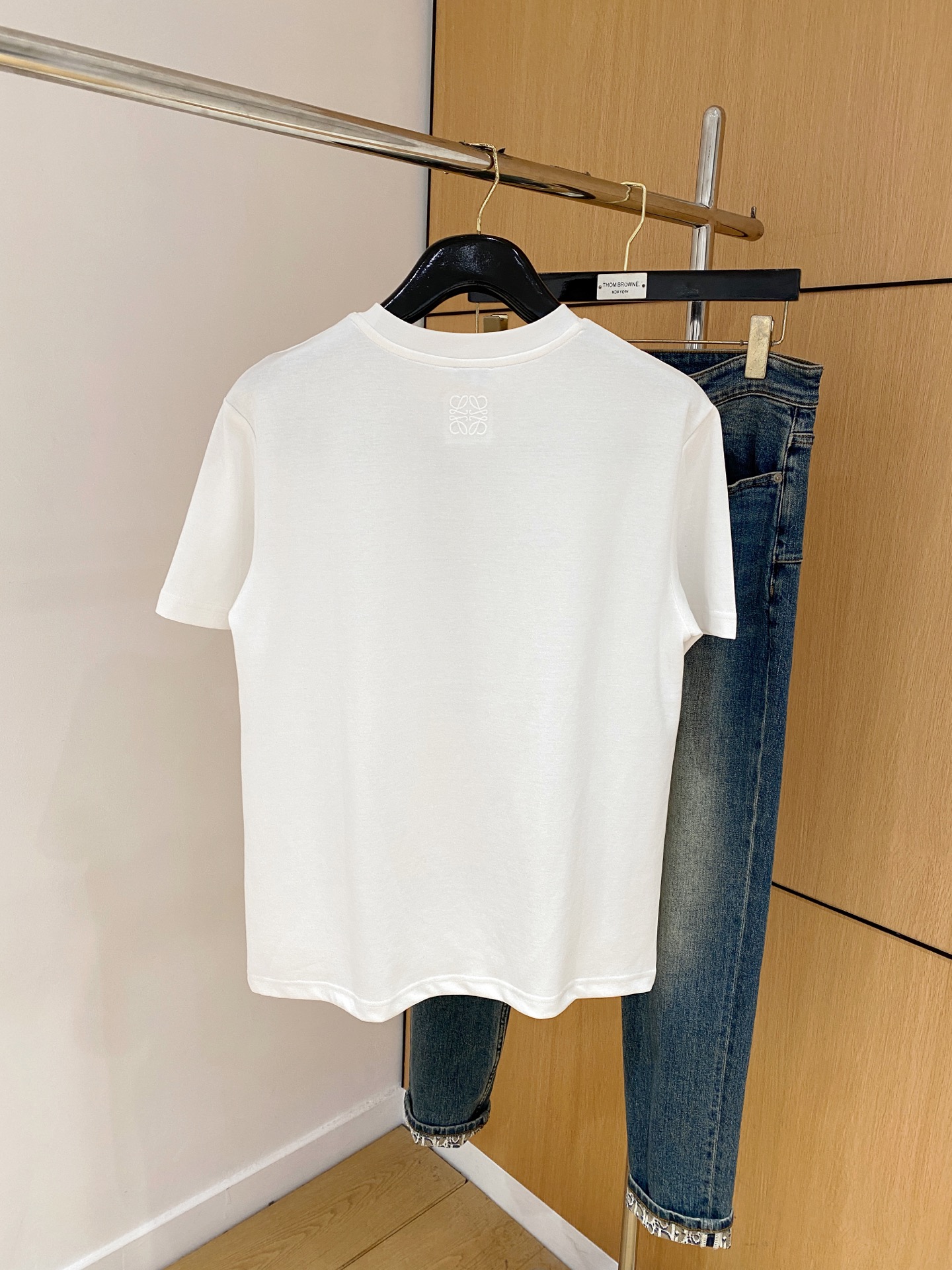 ロエベtシャツ 安い偽物 通気性いい 柔らかい 純綿 トップス 短袖 ロゴプリント ホワイト_7