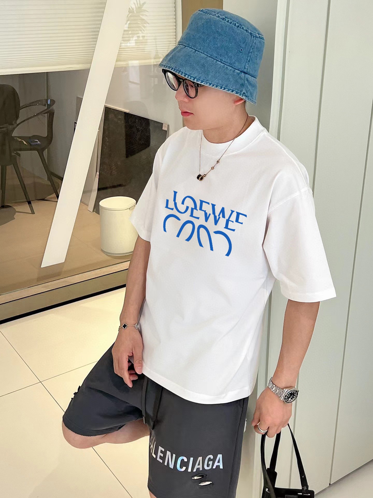 レディース ロエベ tシャツスーパーコピー 人気  純綿 トップス 短袖 ロゴプリント ホワイト_2