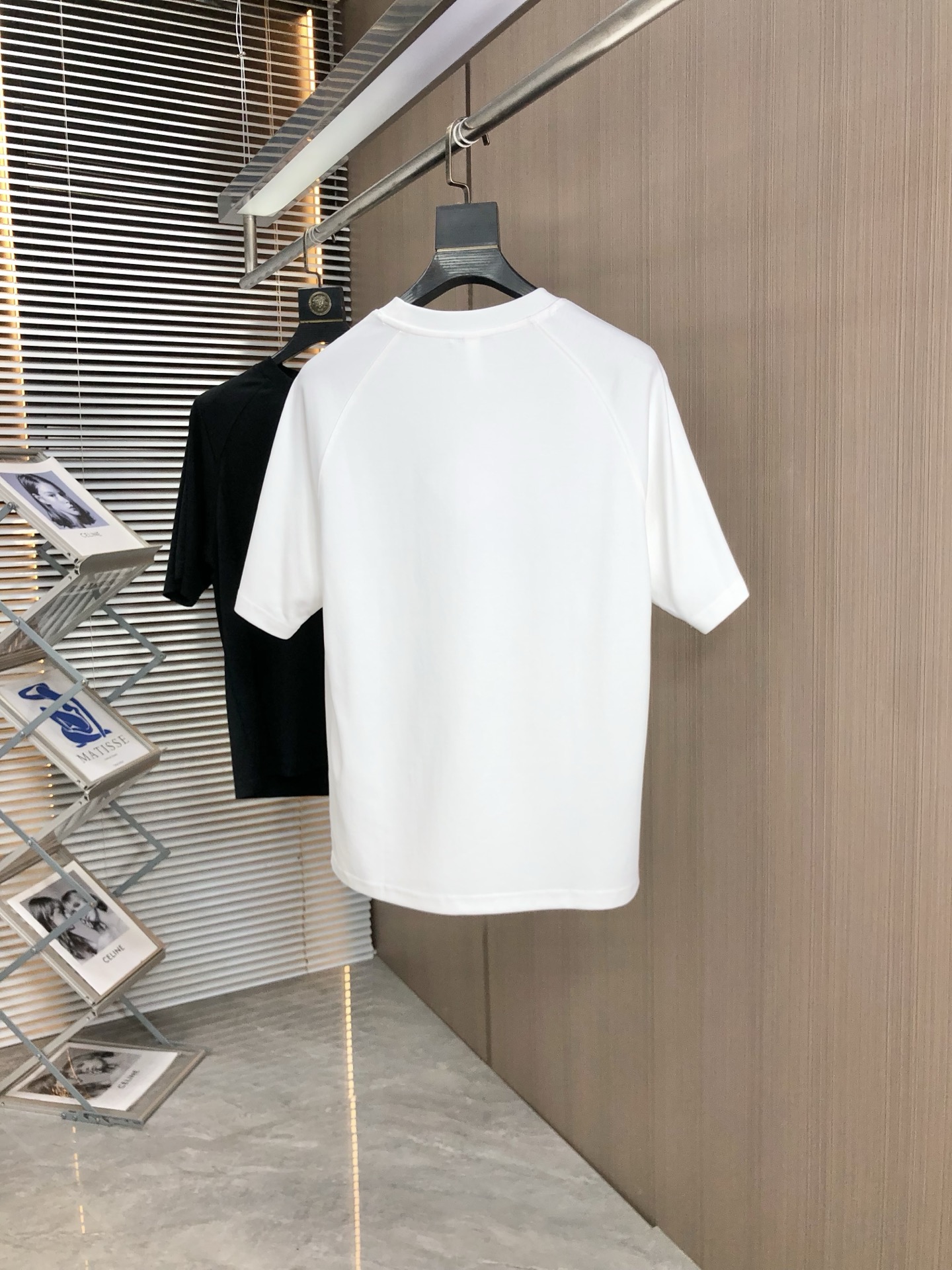 セール開催中 ロエベロゴtシャツスーパーコピー ファッション  純綿 トップス 短袖 ホワイト_6