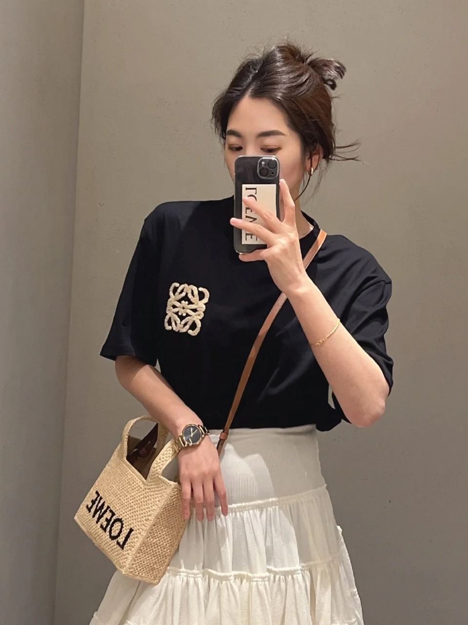 ロエベのtシャツスーパーコピー ロゴ刺繍 ファッション  純綿 トップス 短袖 柔らかい ブラック_11