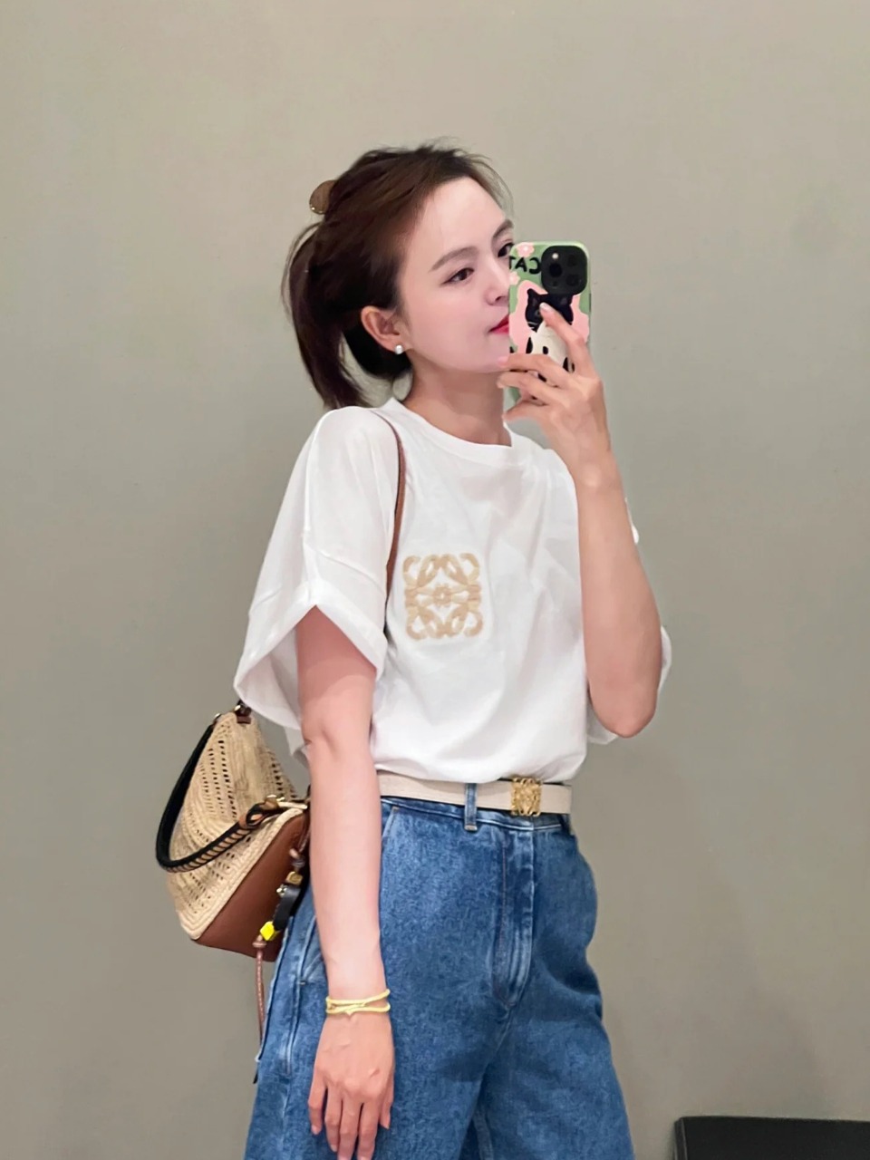 ロエベtシャツ ハウル偽物 ロゴ刺繍 ファッション  純綿 トップス 短袖 柔らかい ホワイト_9